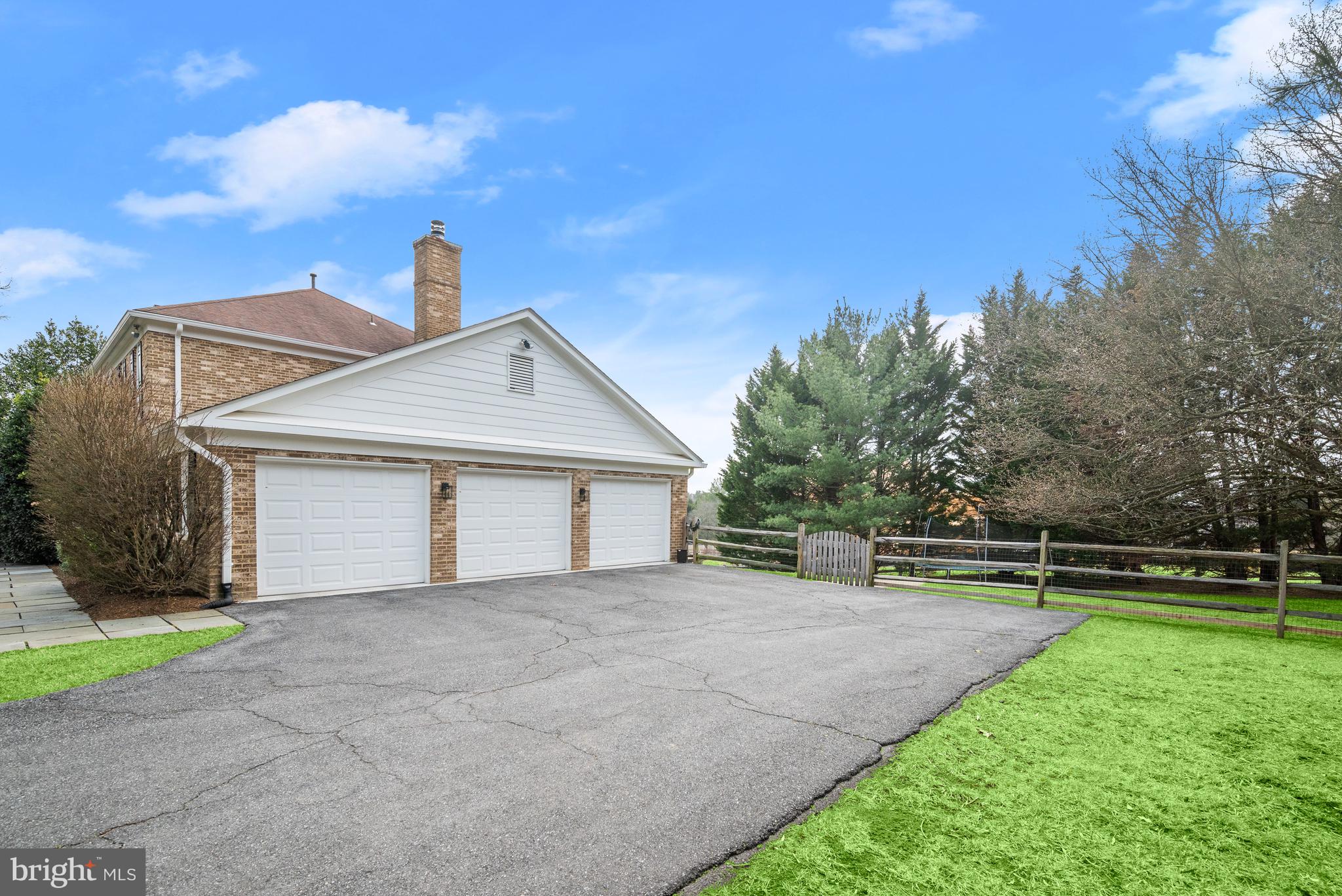 POTOMAC CHASE - Residential