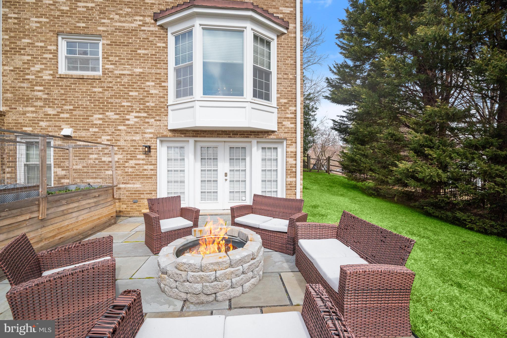 POTOMAC CHASE - Residential