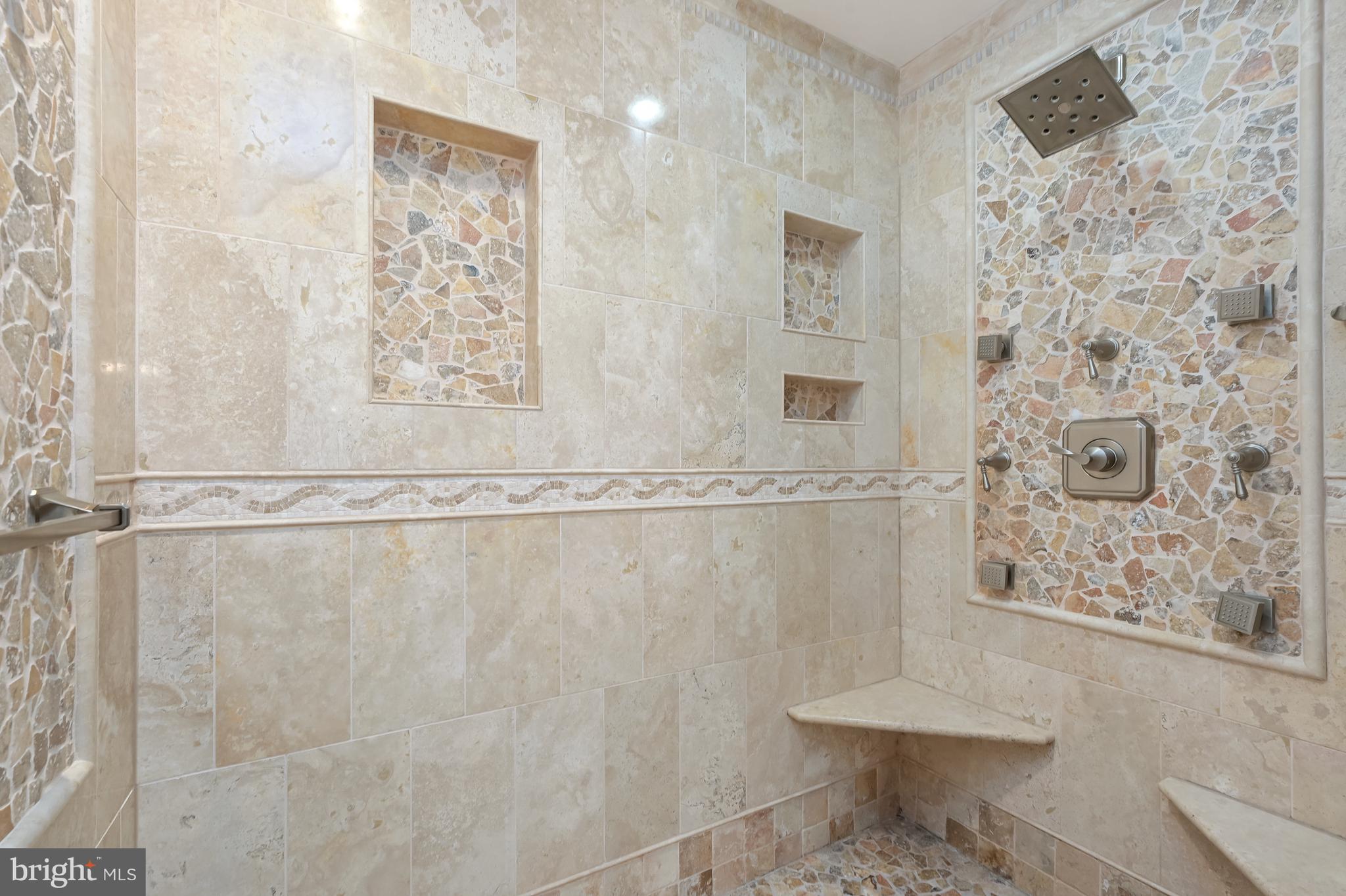 POTOMAC CHASE - Residential