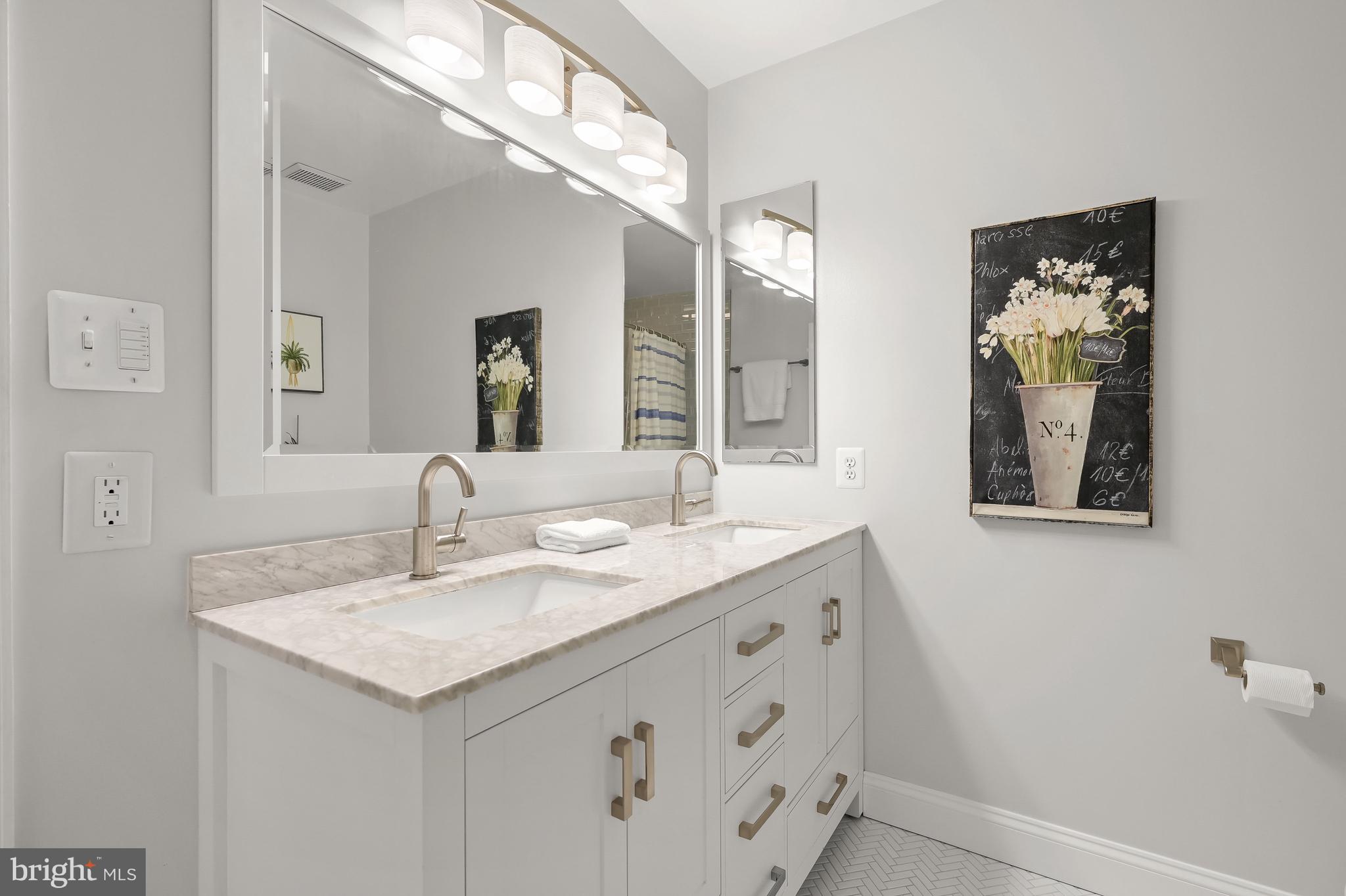 POTOMAC CHASE - Residential