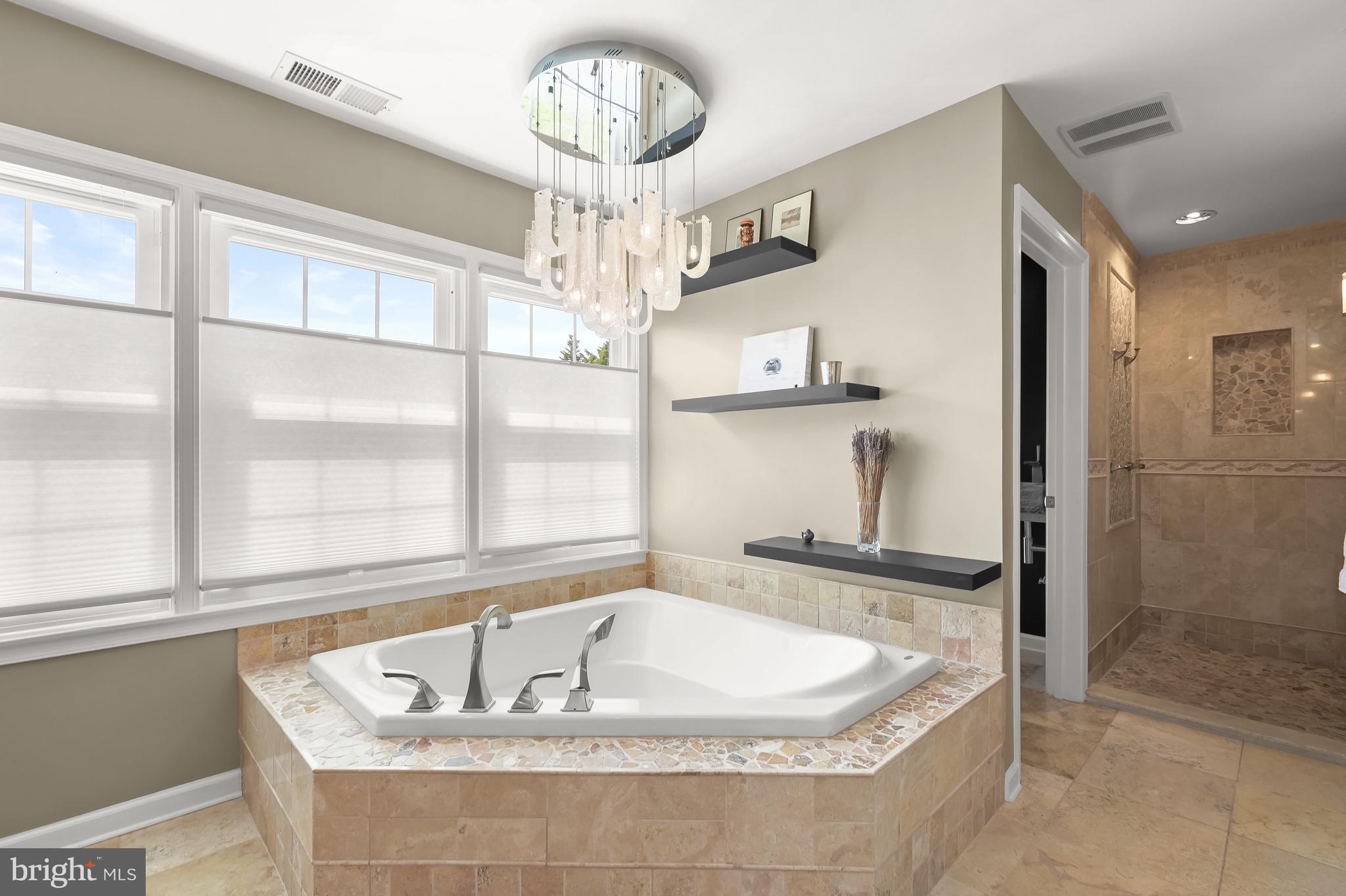 POTOMAC CHASE - Residential