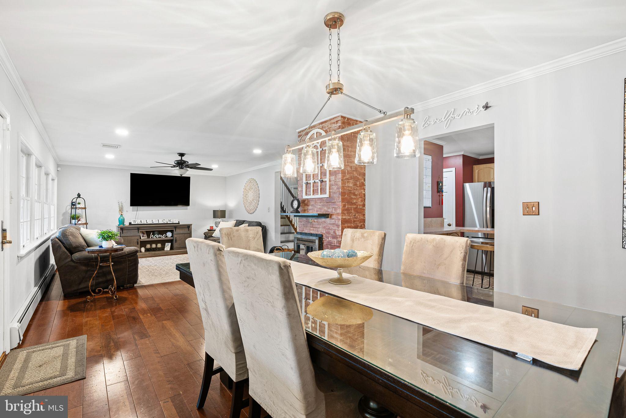 SNOWBALL GATE - Residential