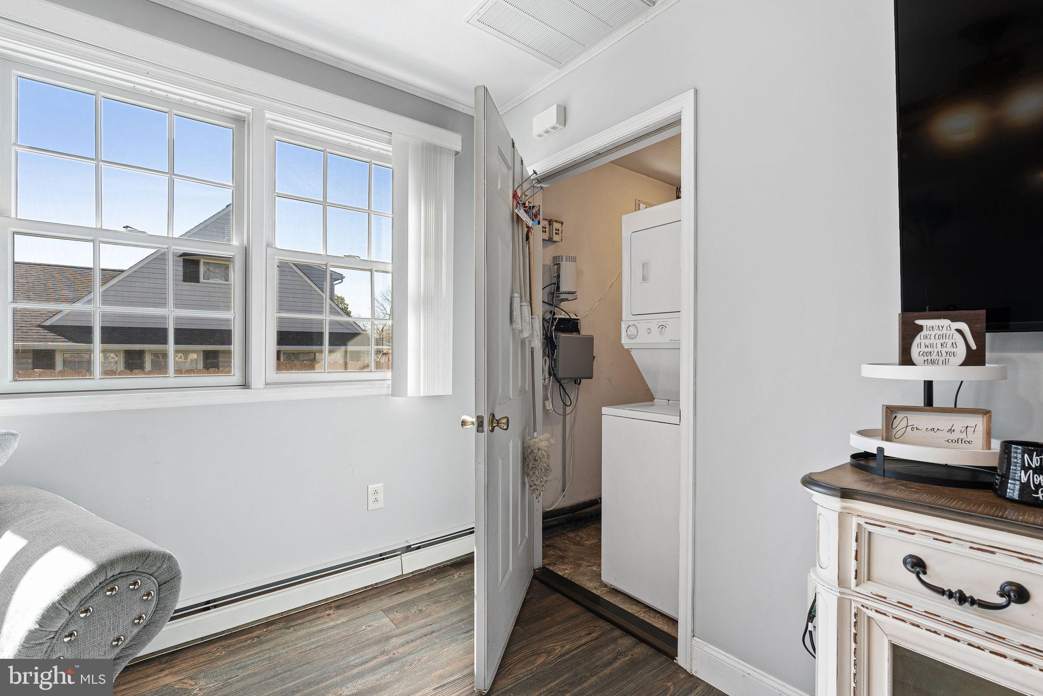 SNOWBALL GATE - Residential