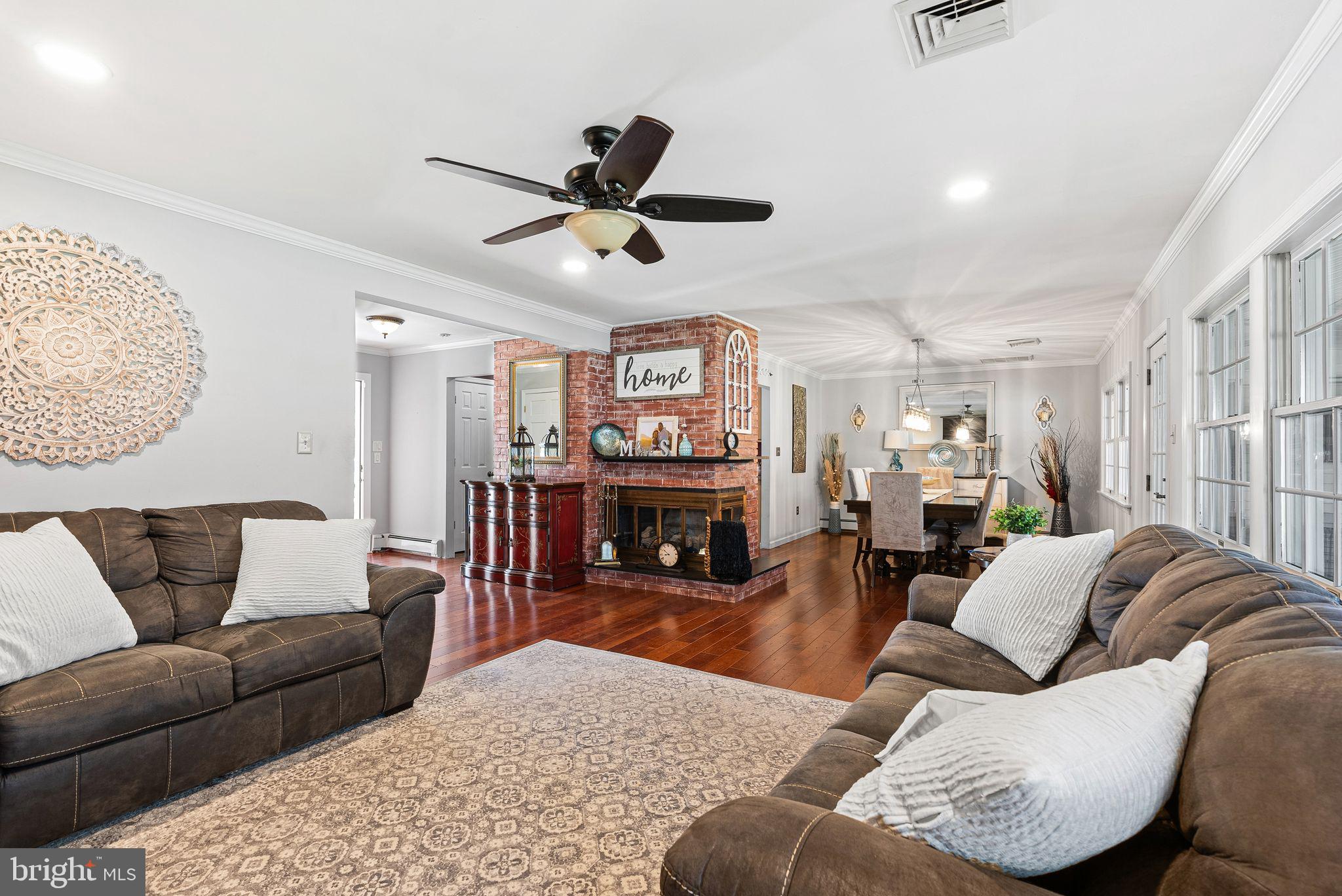 SNOWBALL GATE - Residential