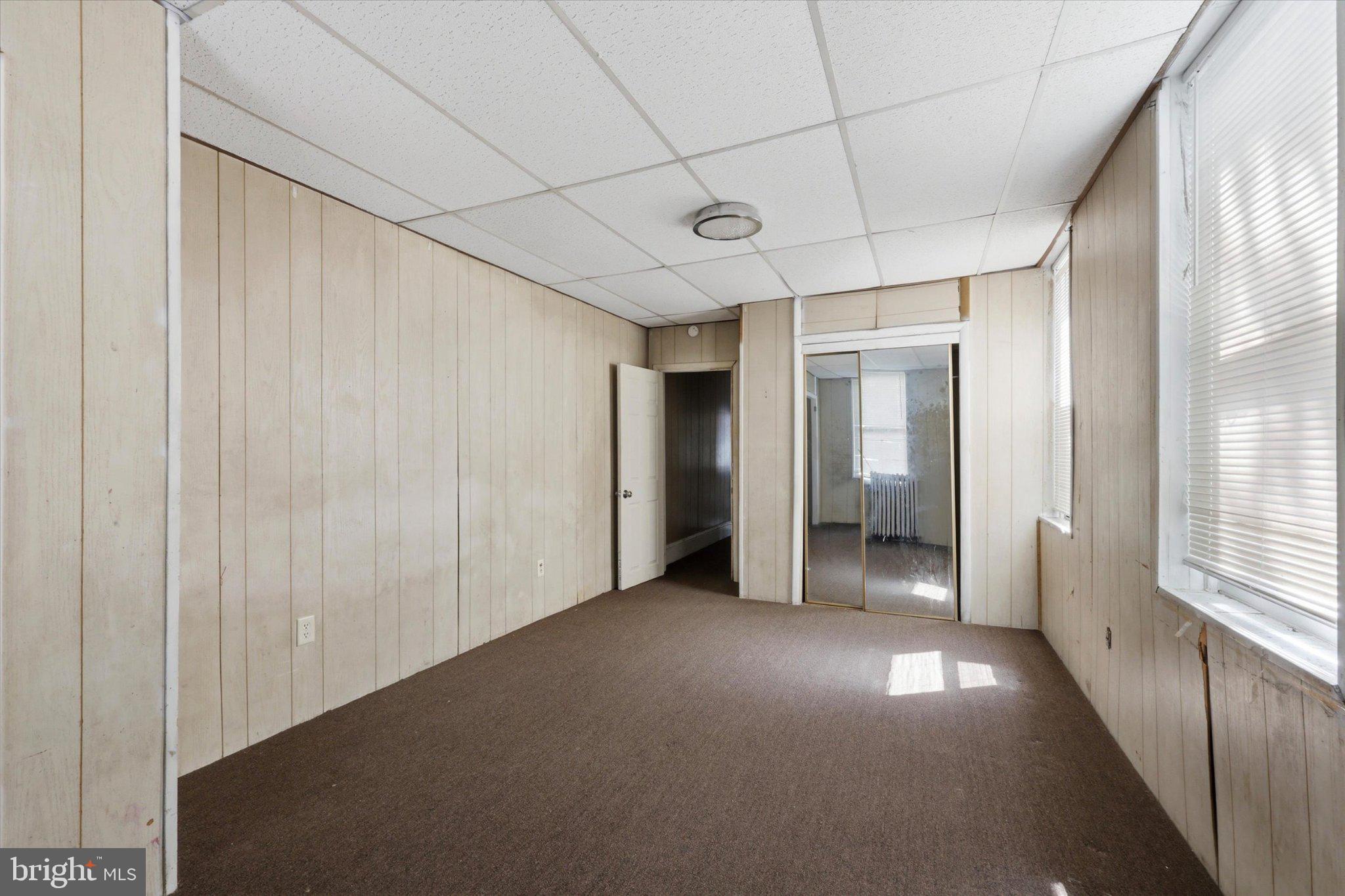 OVERBROOK - Commercial Sale