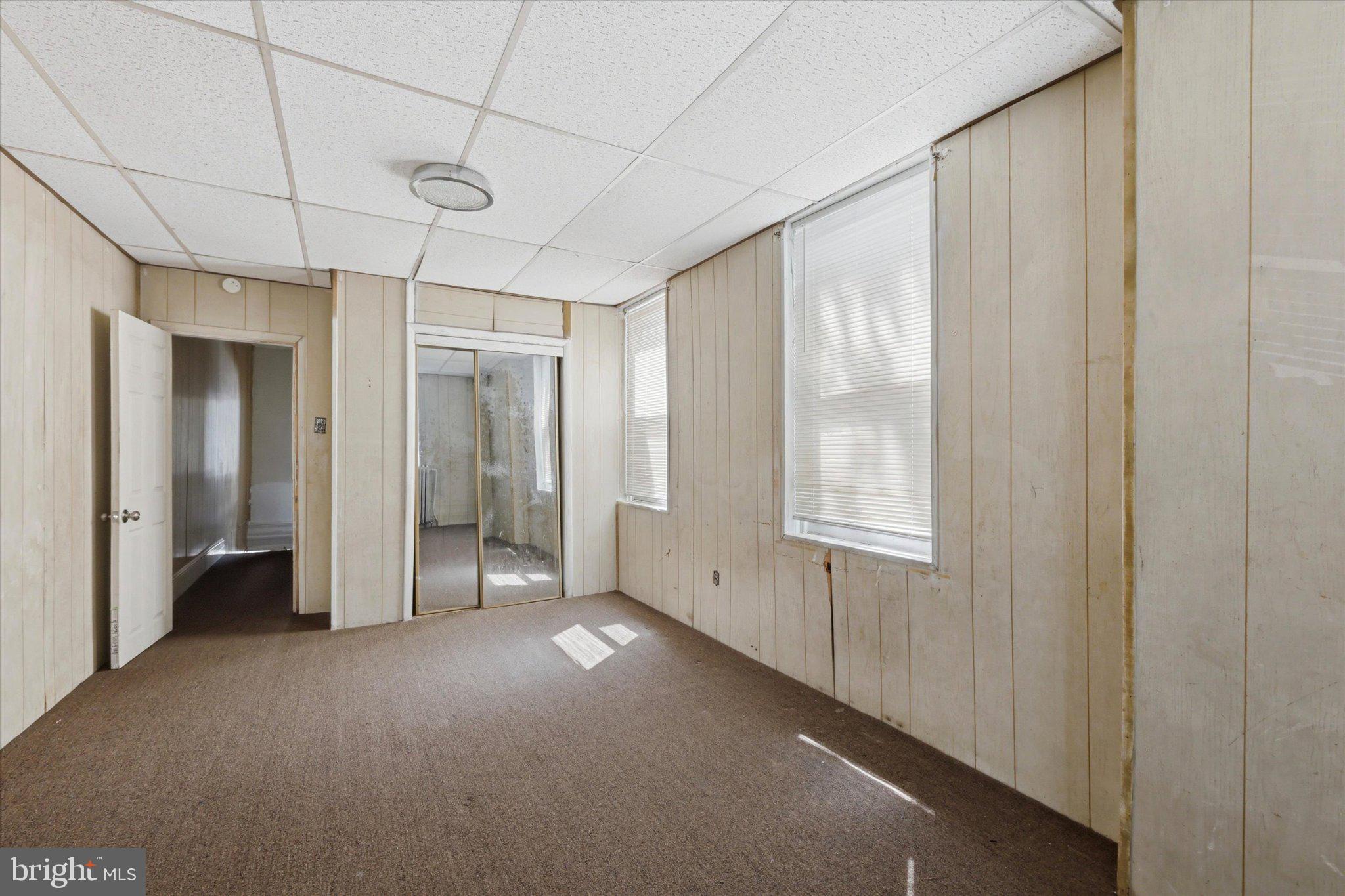 OVERBROOK - Commercial Sale
