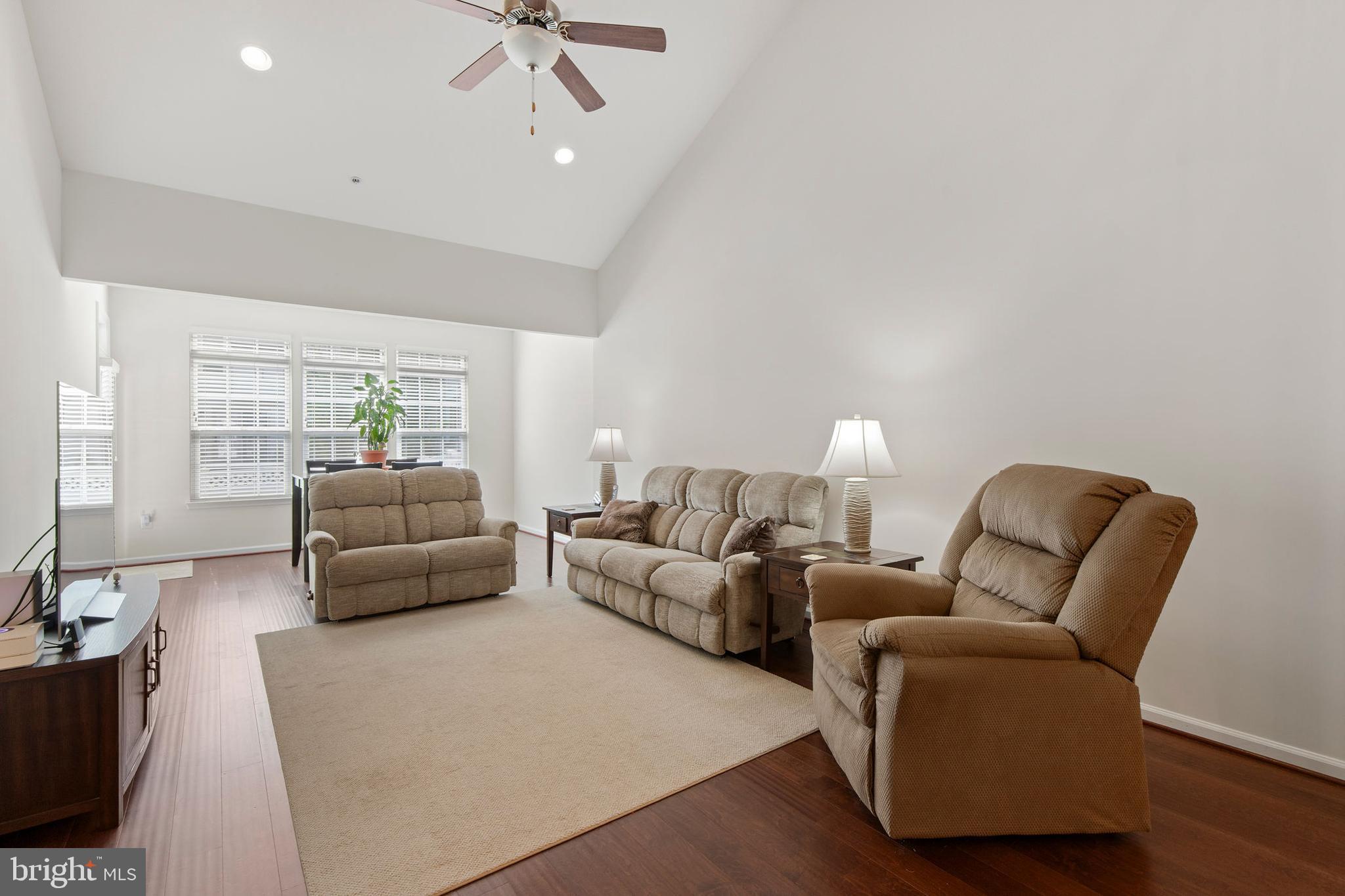 FALLSTON COMMONS - Residential