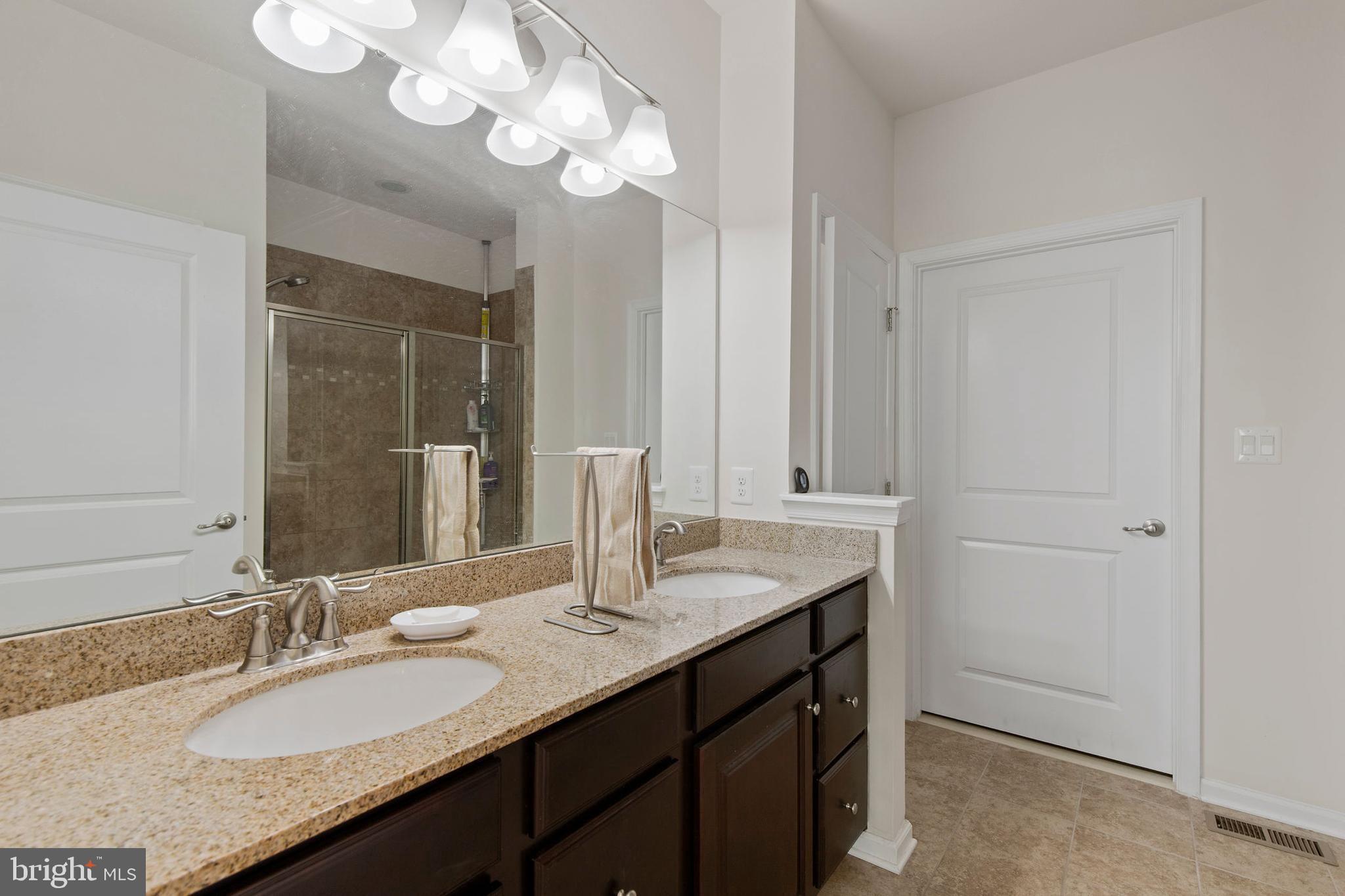 FALLSTON COMMONS - Residential