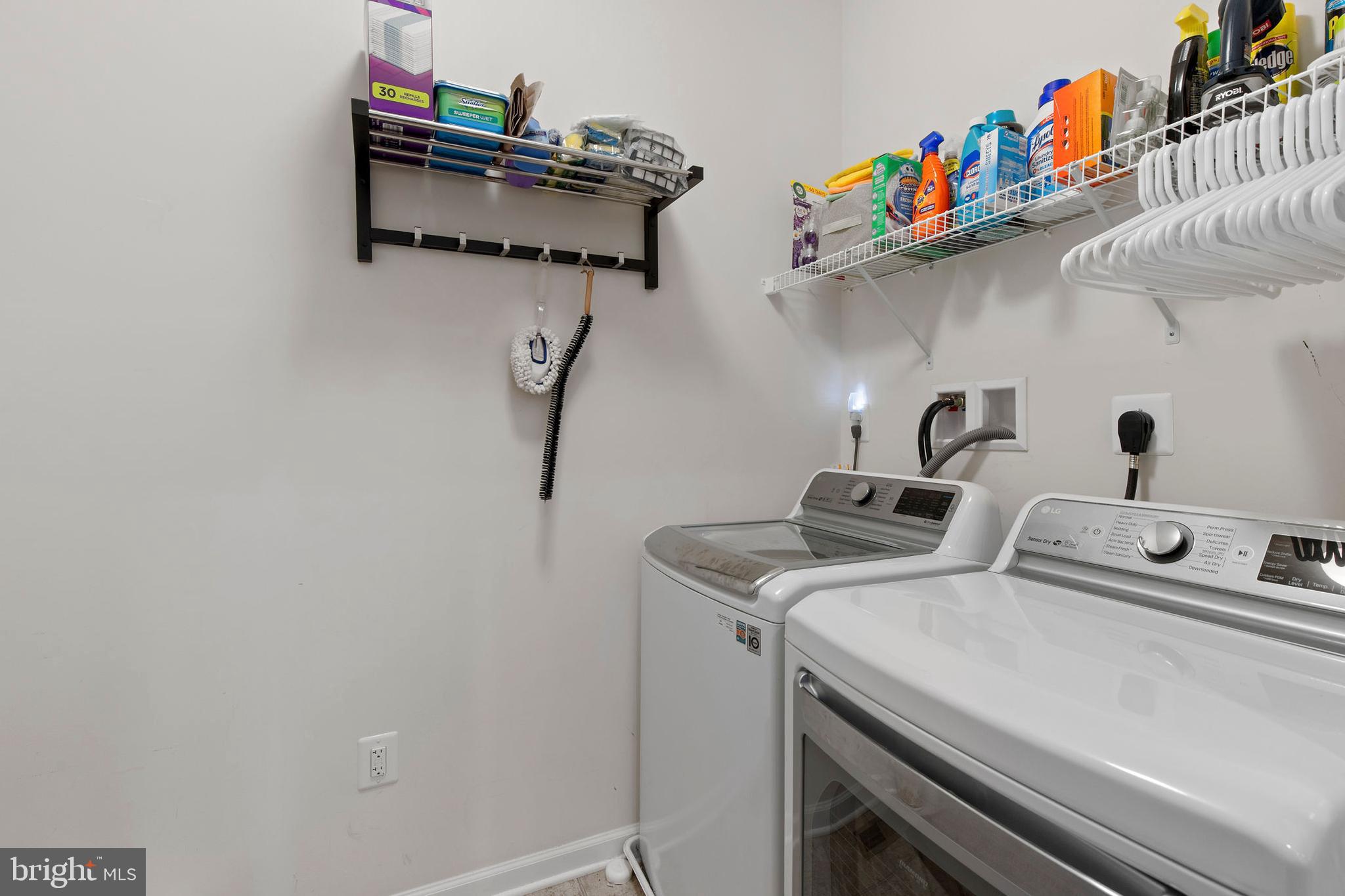 FALLSTON COMMONS - Residential