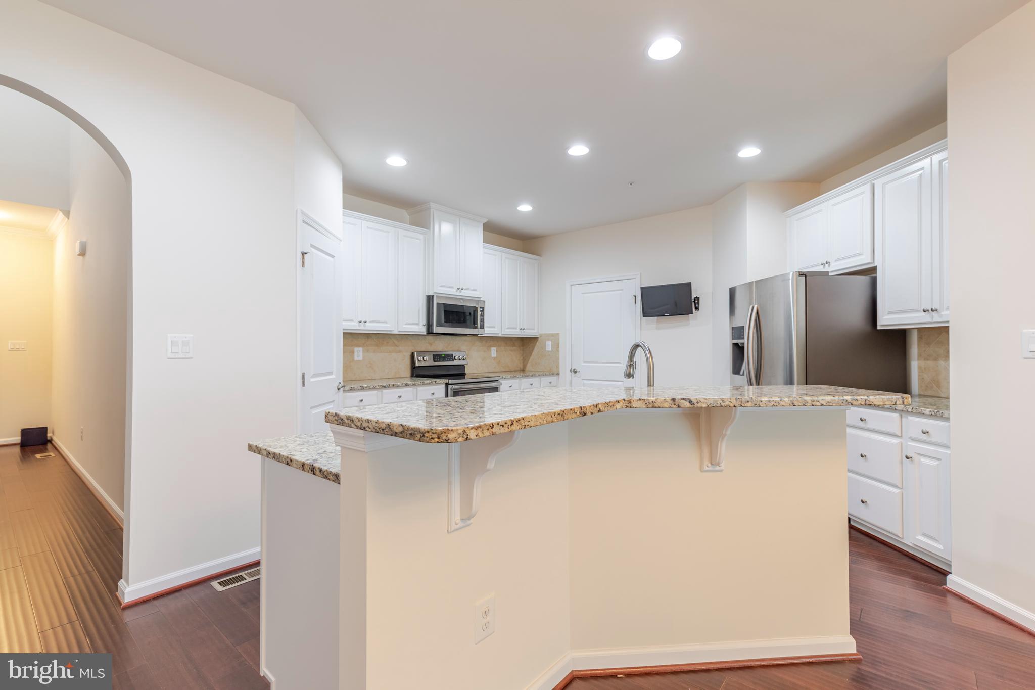 FALLSTON COMMONS - Residential