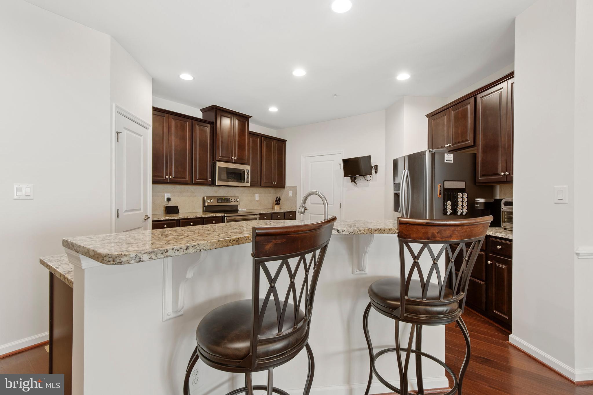 FALLSTON COMMONS - Residential