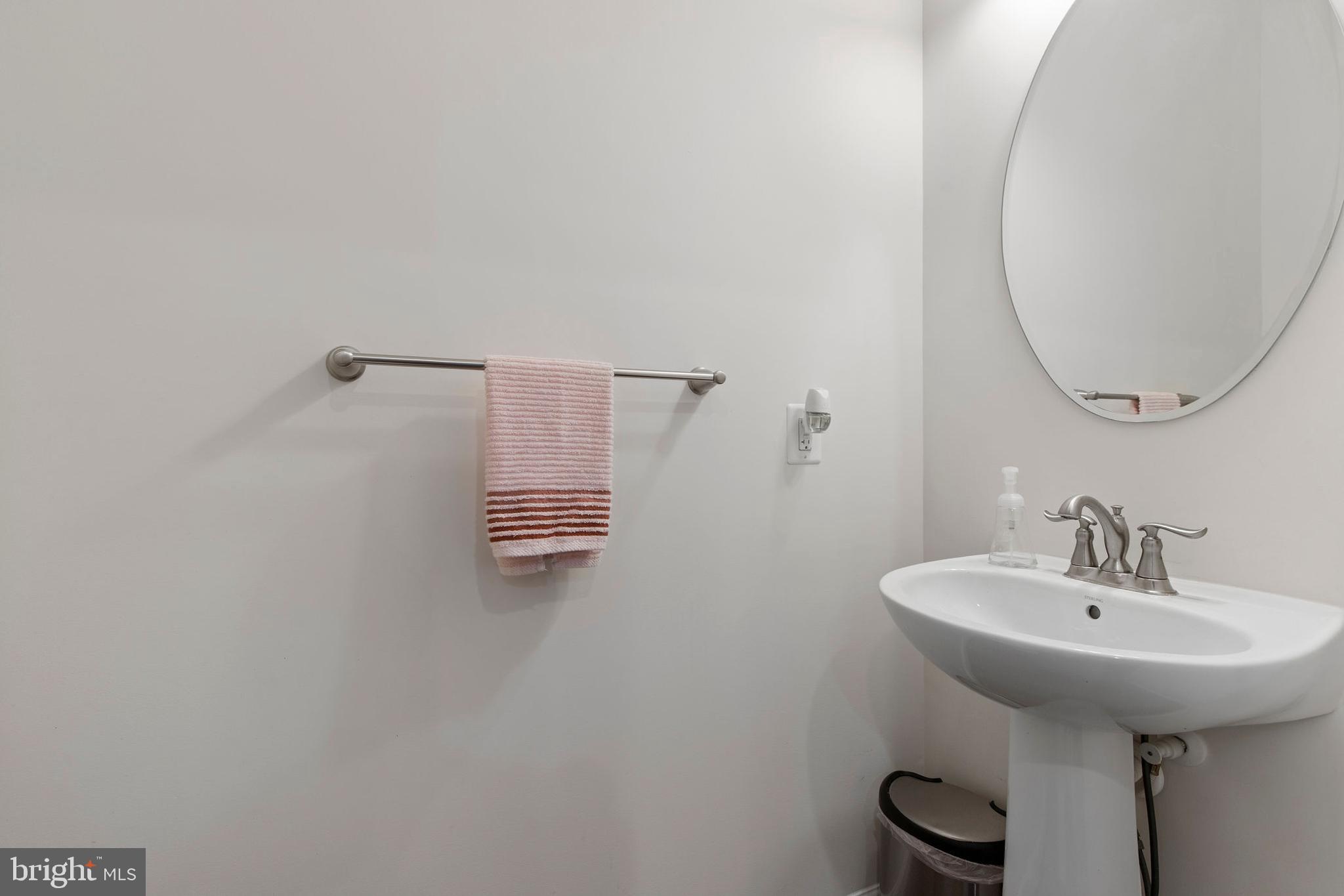 FALLSTON COMMONS - Residential