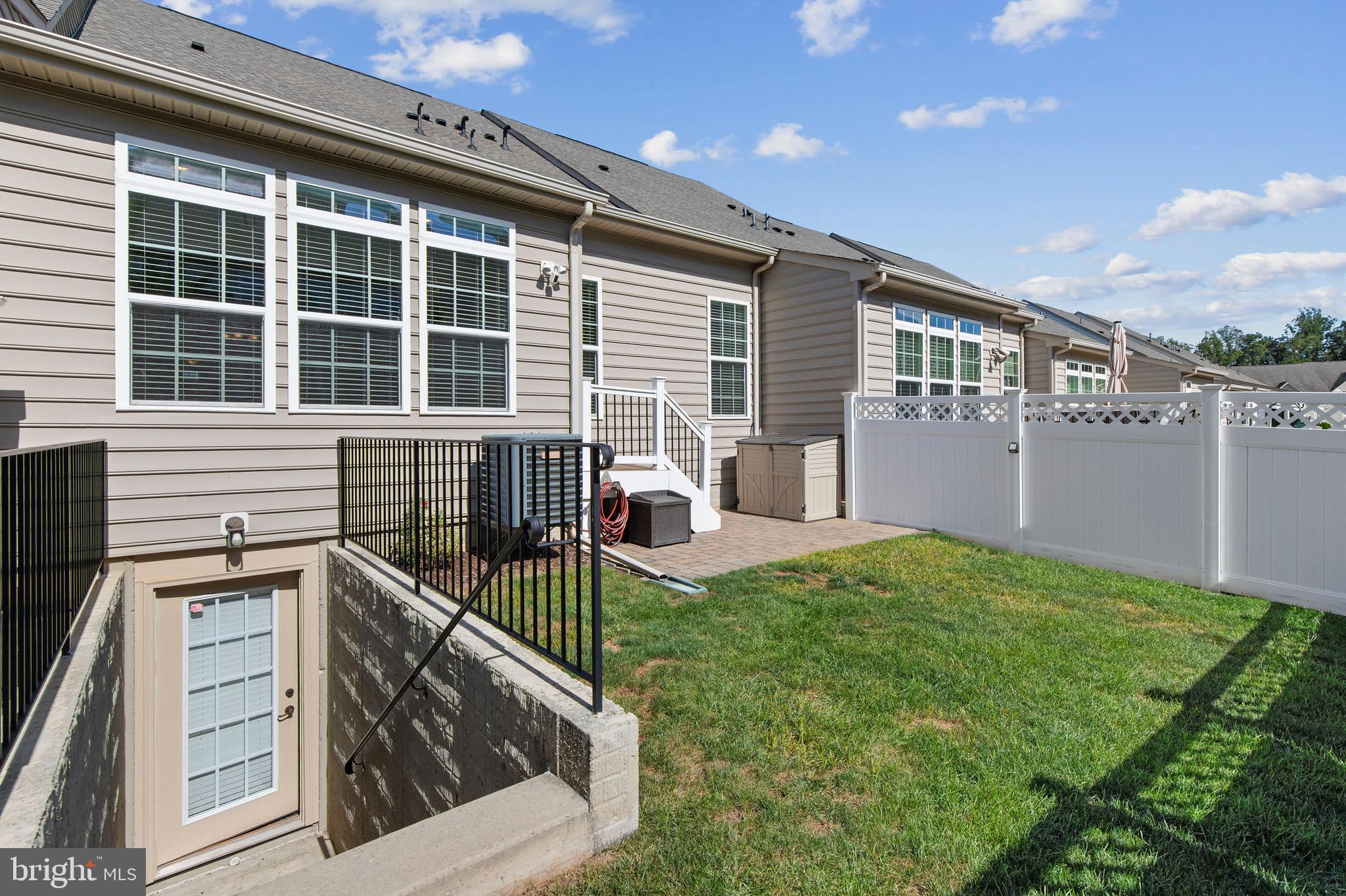 FALLSTON COMMONS - Residential