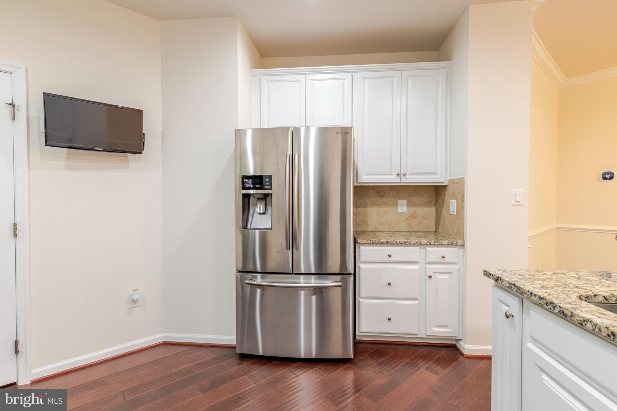 FALLSTON COMMONS - Residential