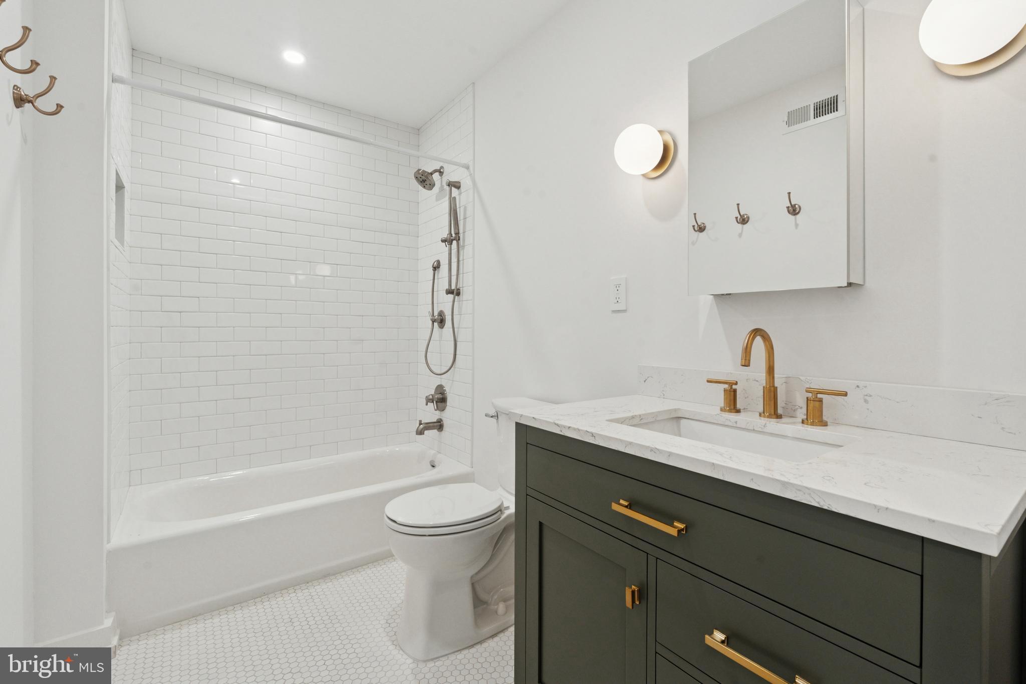 FISHTOWN - Residential Lease