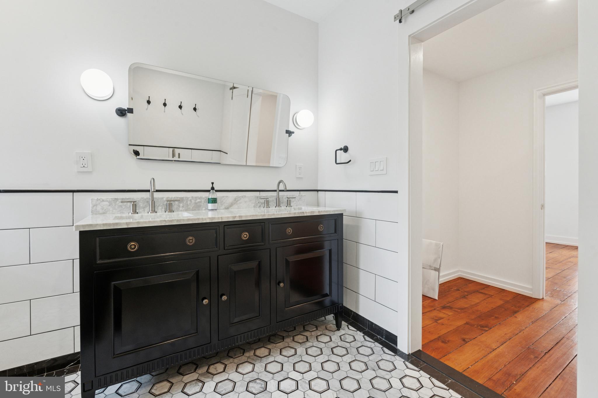 FISHTOWN - Residential Lease