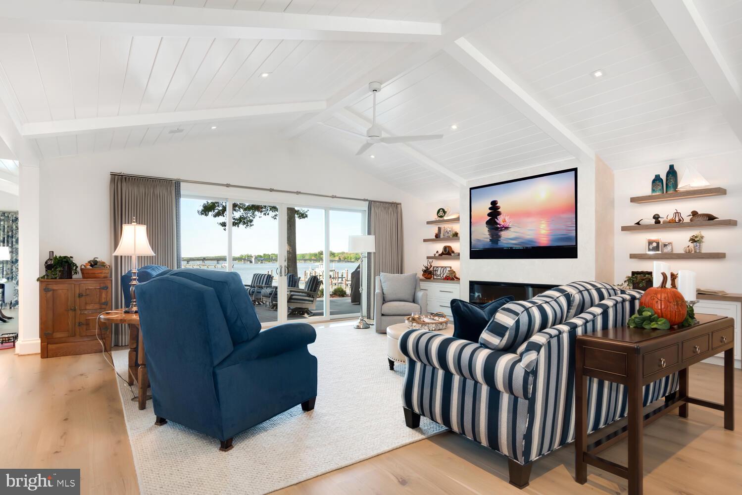 EASTON - Residential