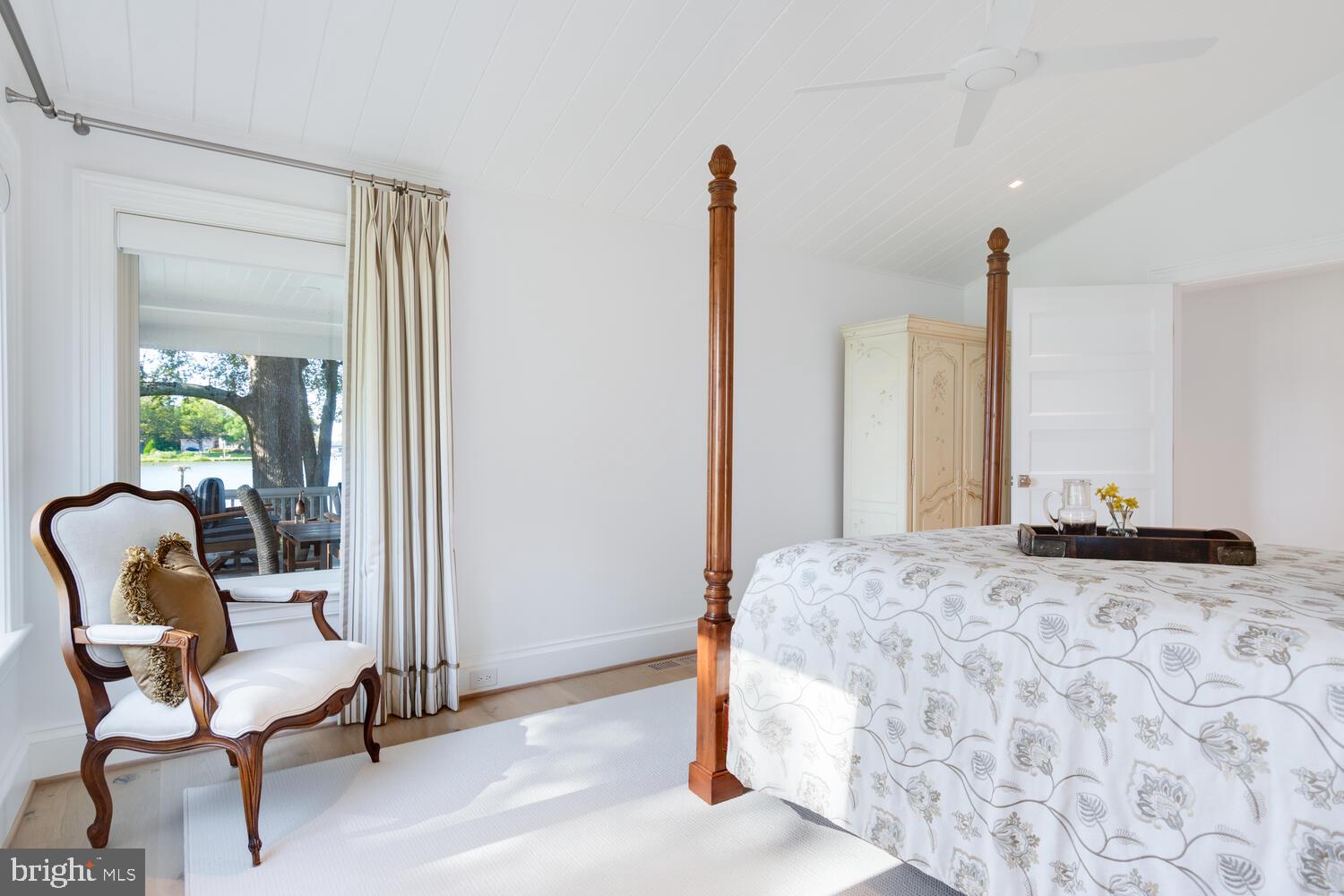 EASTON - Residential