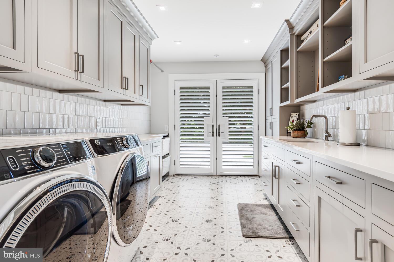 EASTON - Residential