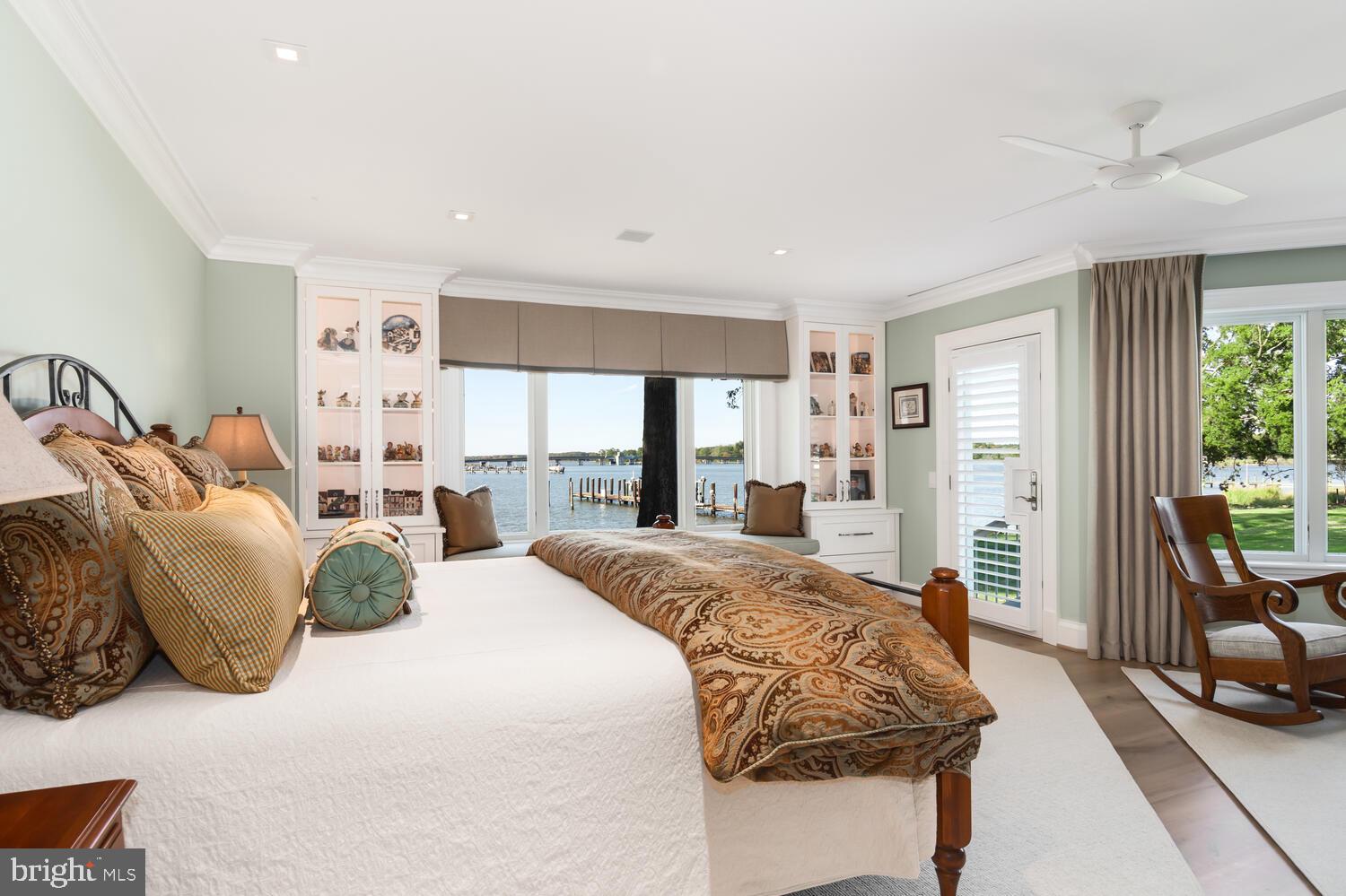 EASTON - Residential