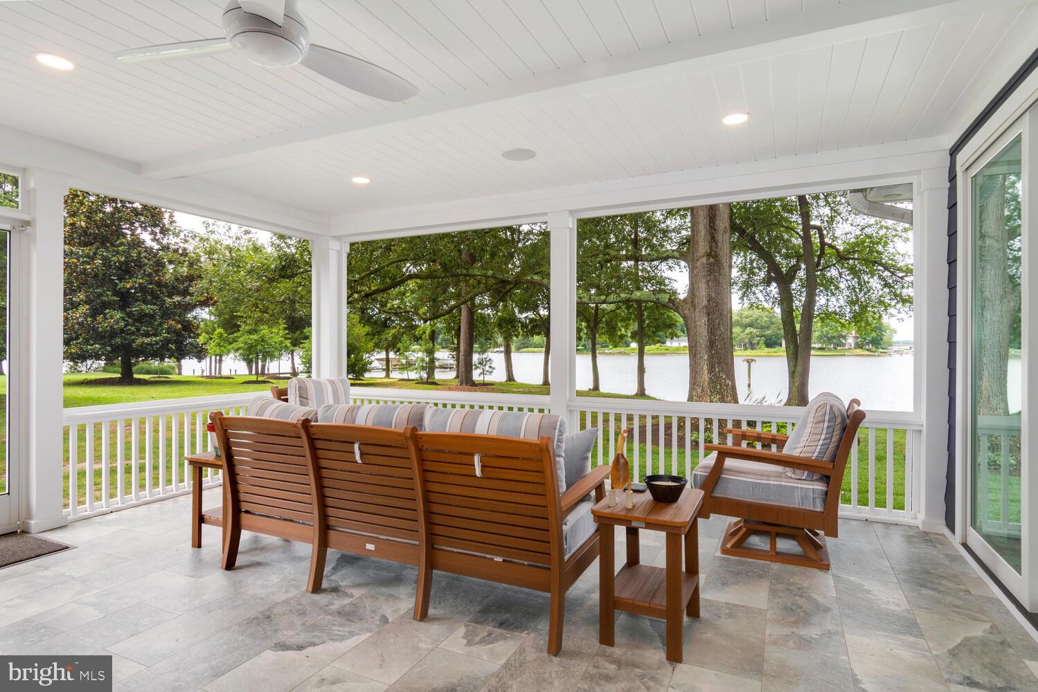 EASTON - Residential