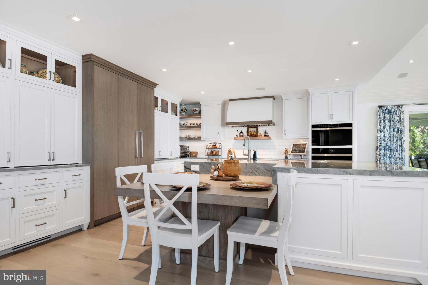 EASTON - Residential