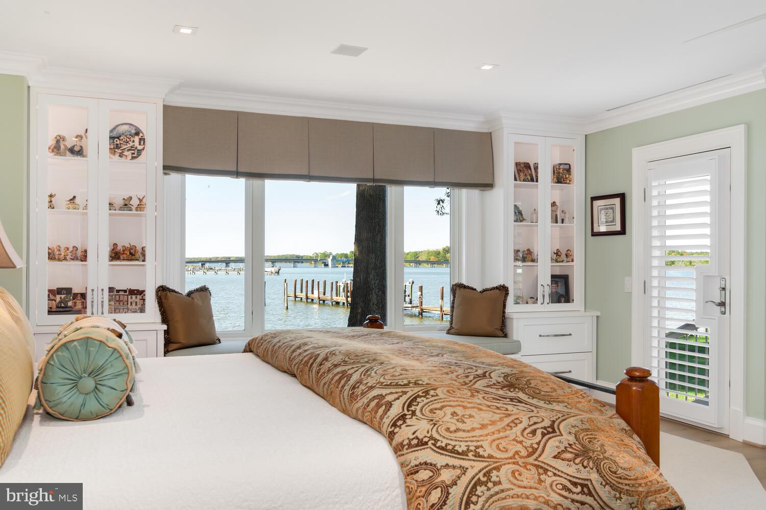 EASTON - Residential