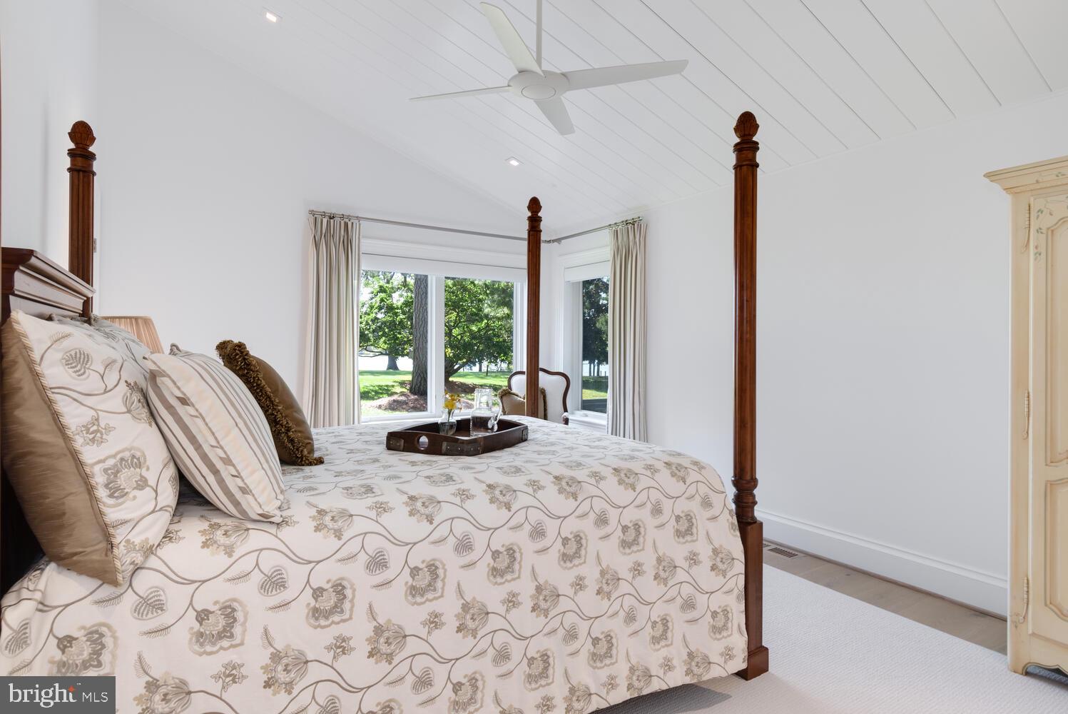 EASTON - Residential