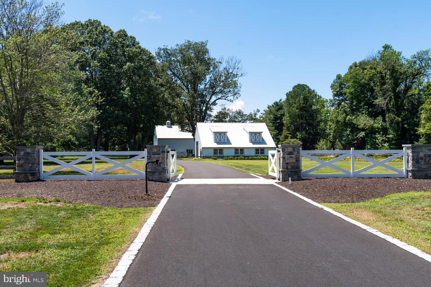 EASTON - Residential