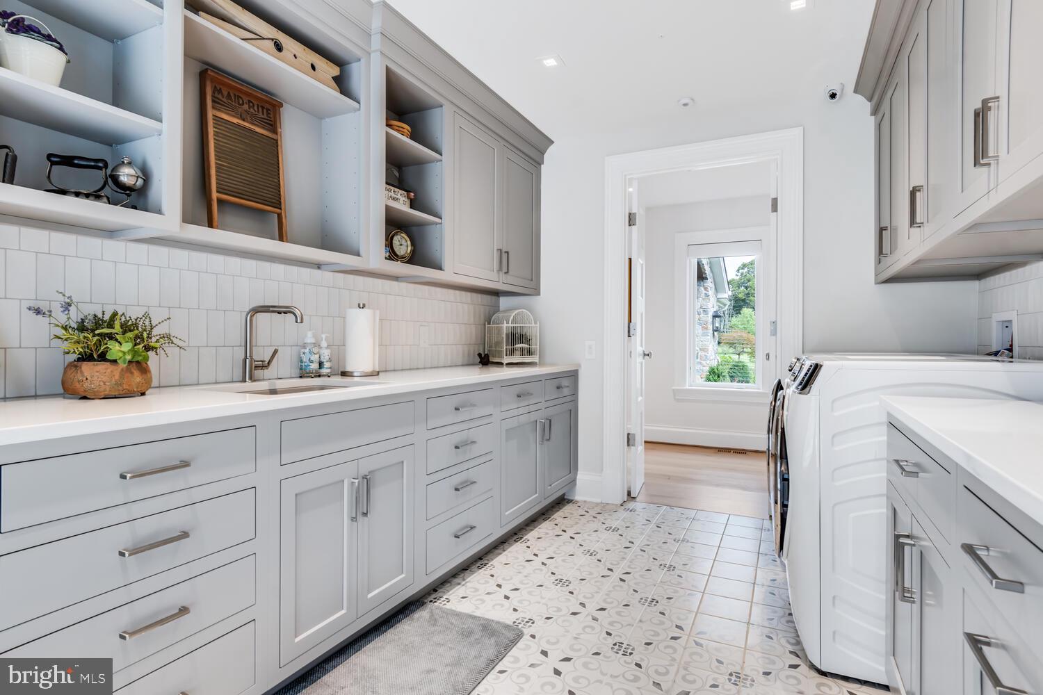 EASTON - Residential