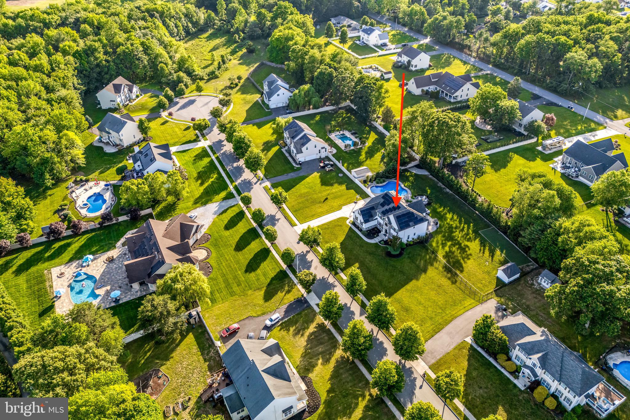 5 LAUREL WOOD CT