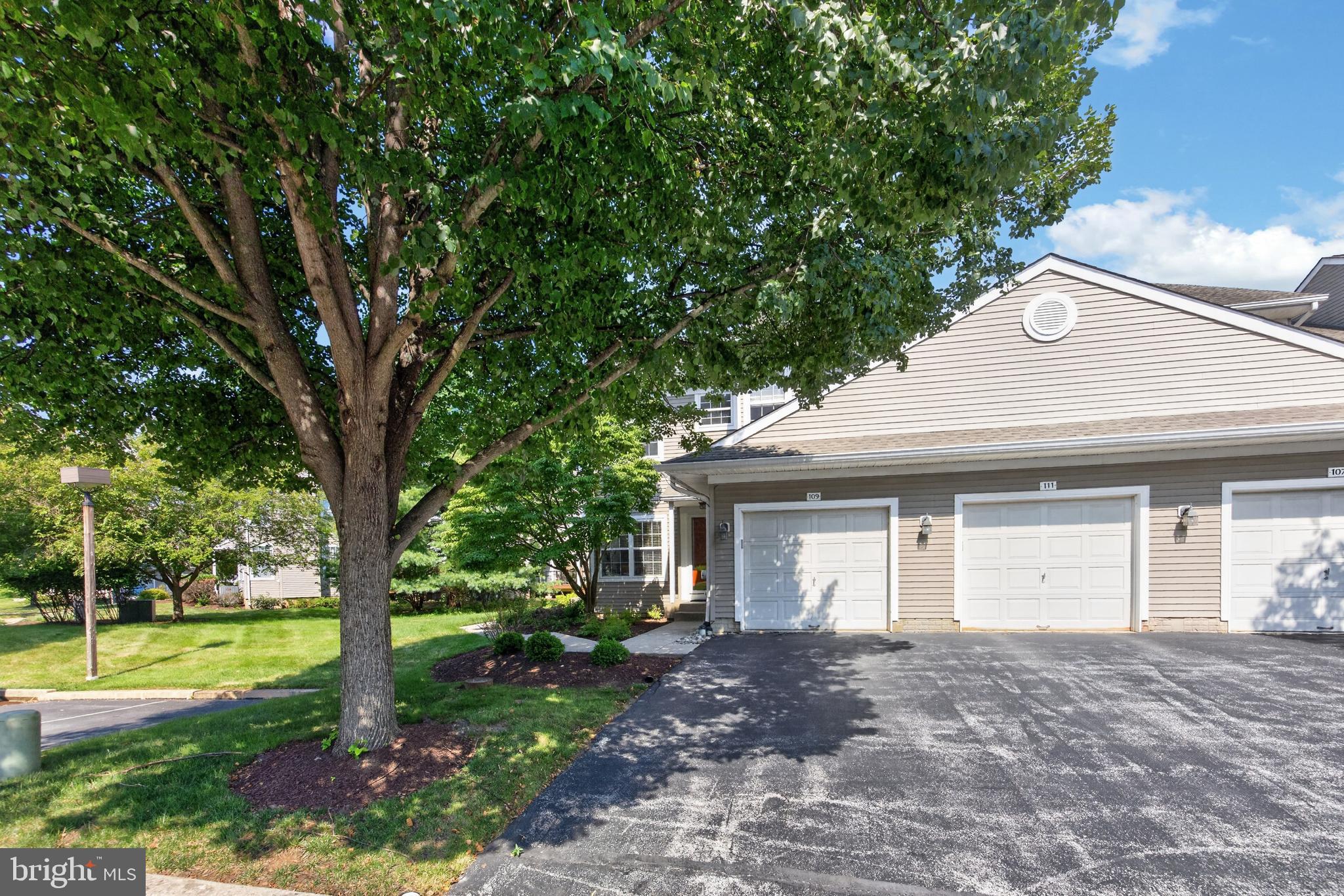 109 JEFFORDS COURT 905