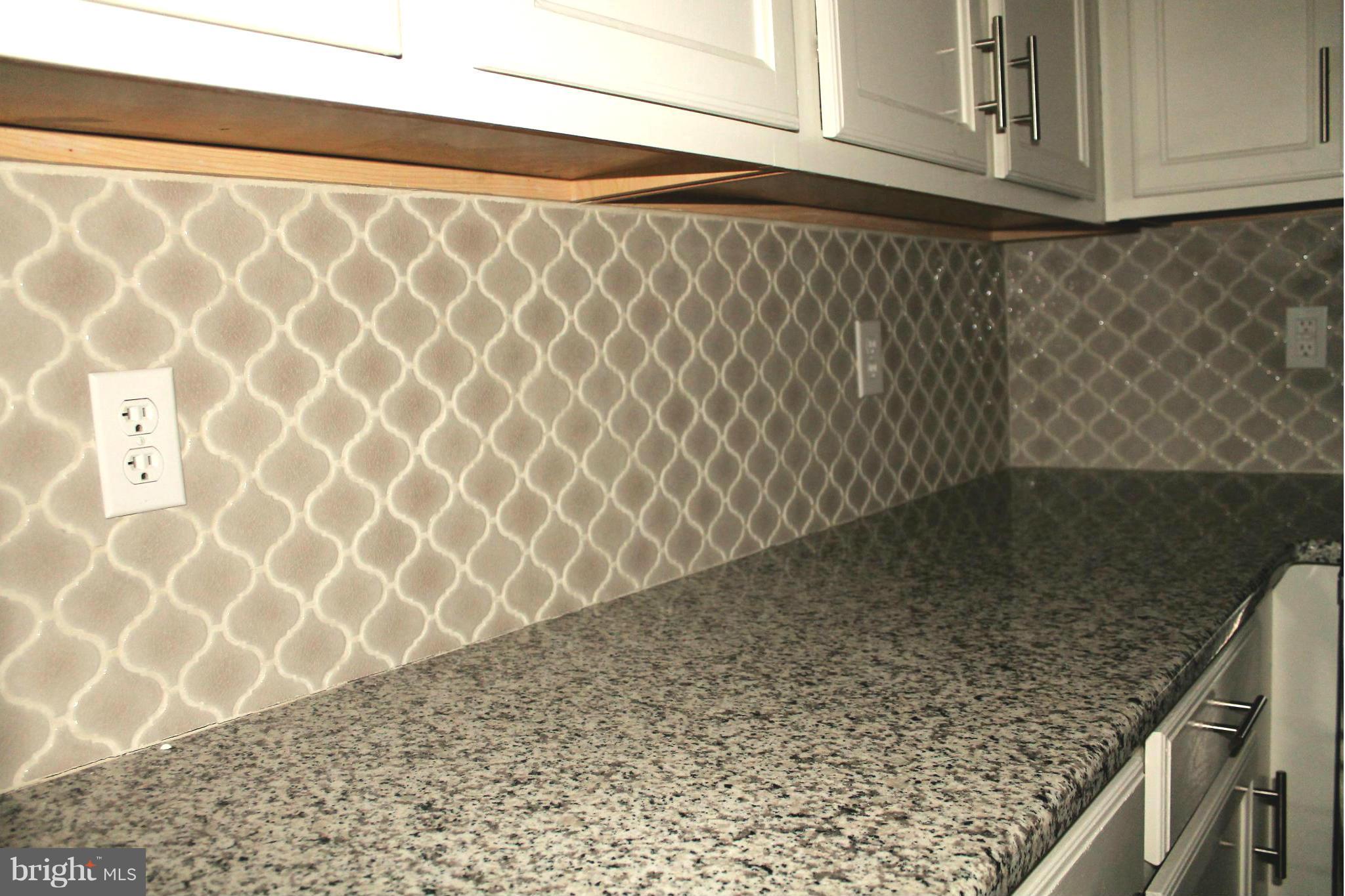 LEXINGTON COURT - Residential