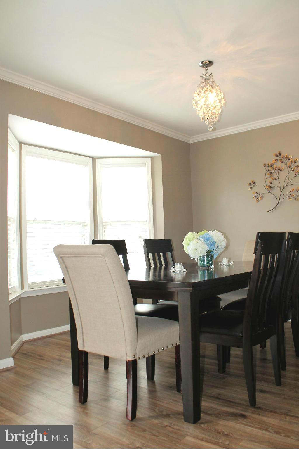 LEXINGTON COURT - Residential