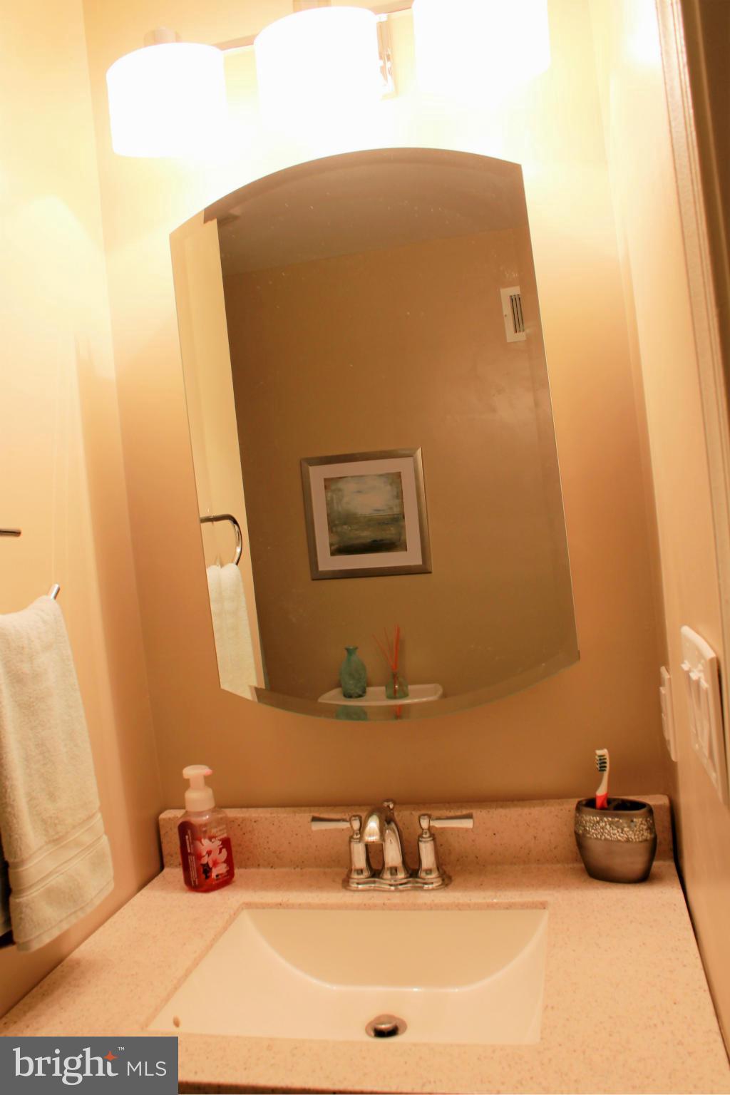 LEXINGTON COURT - Residential