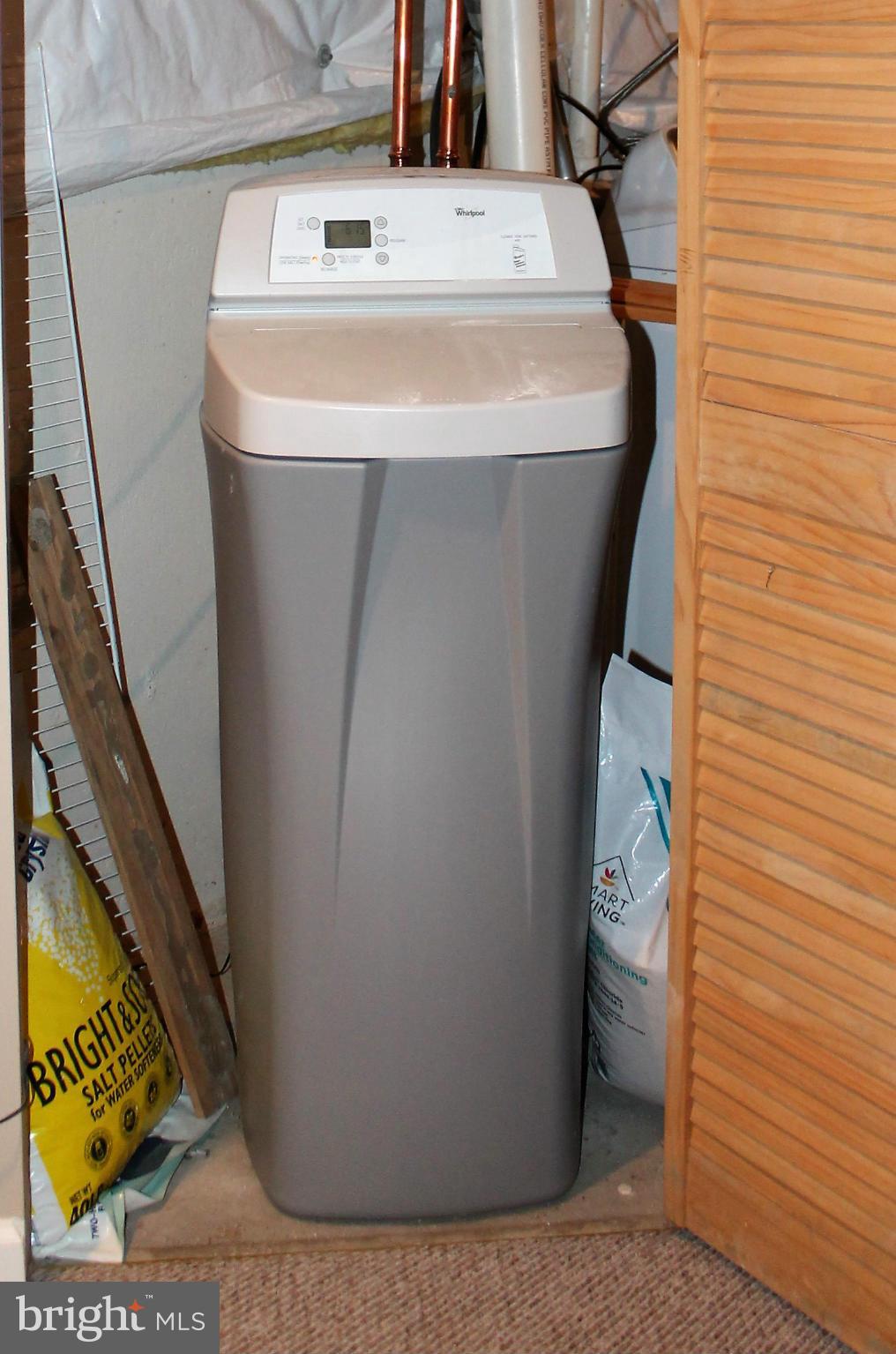 LEXINGTON COURT - Residential