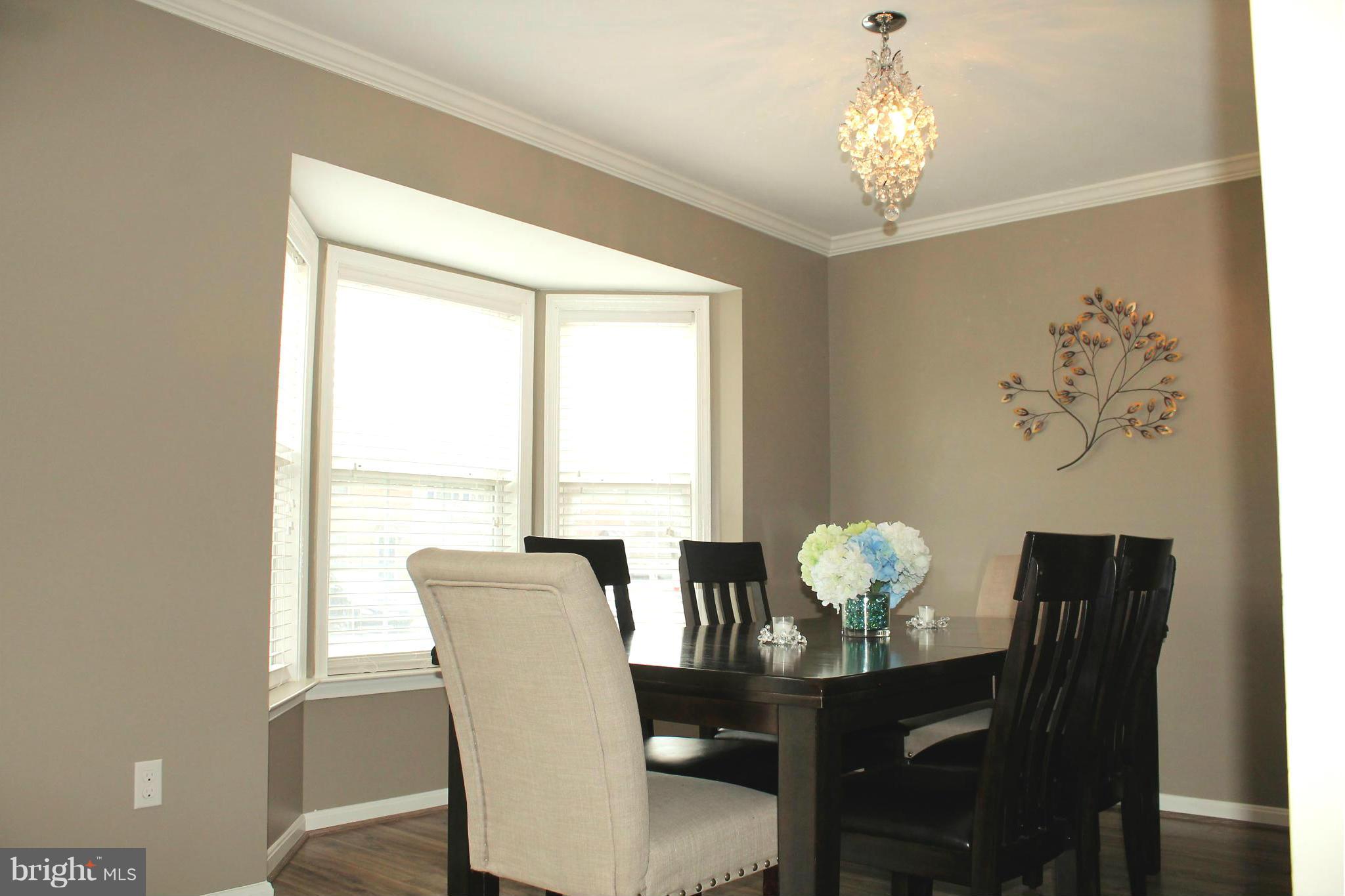 LEXINGTON COURT - Residential