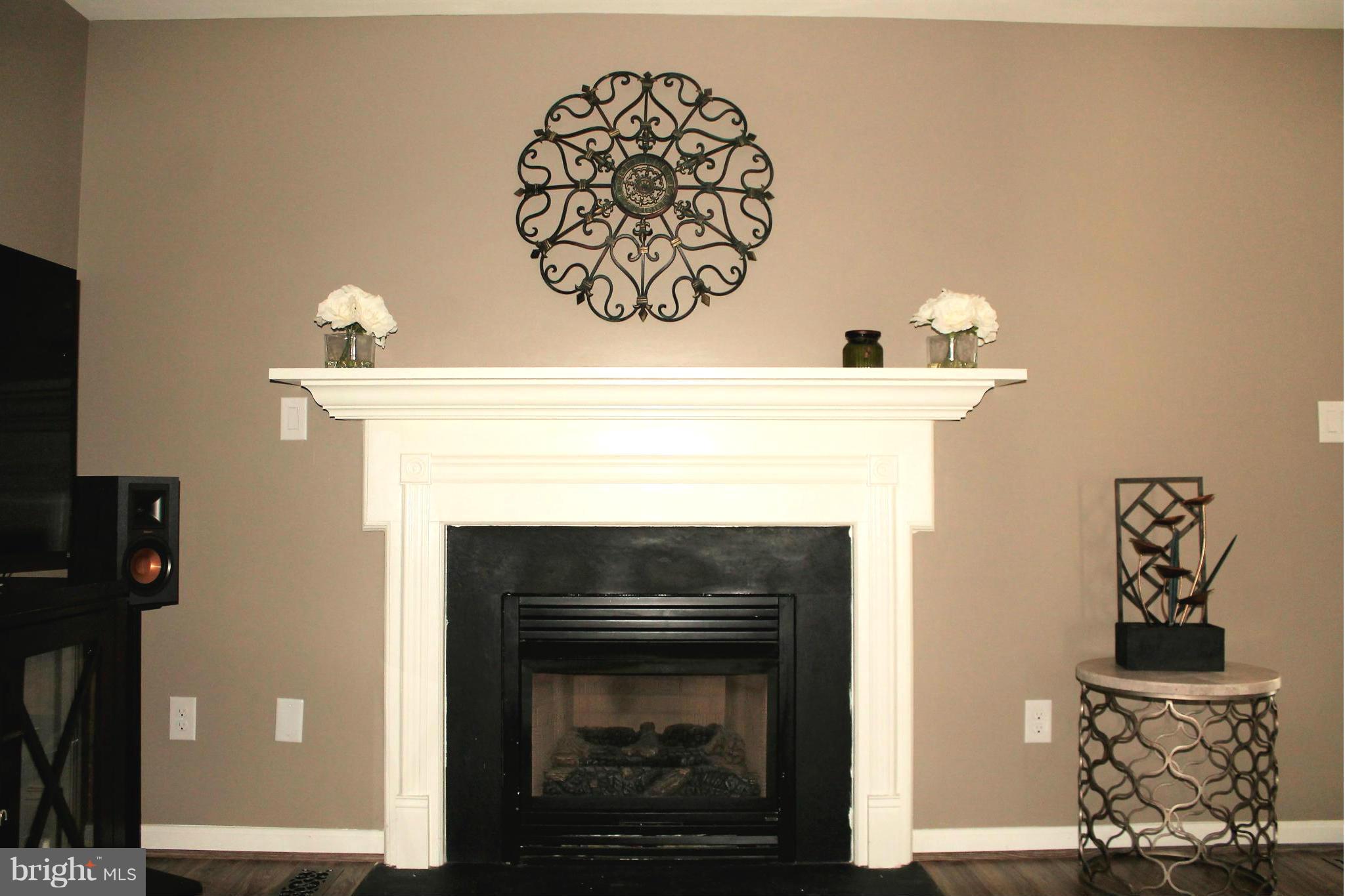 LEXINGTON COURT - Residential