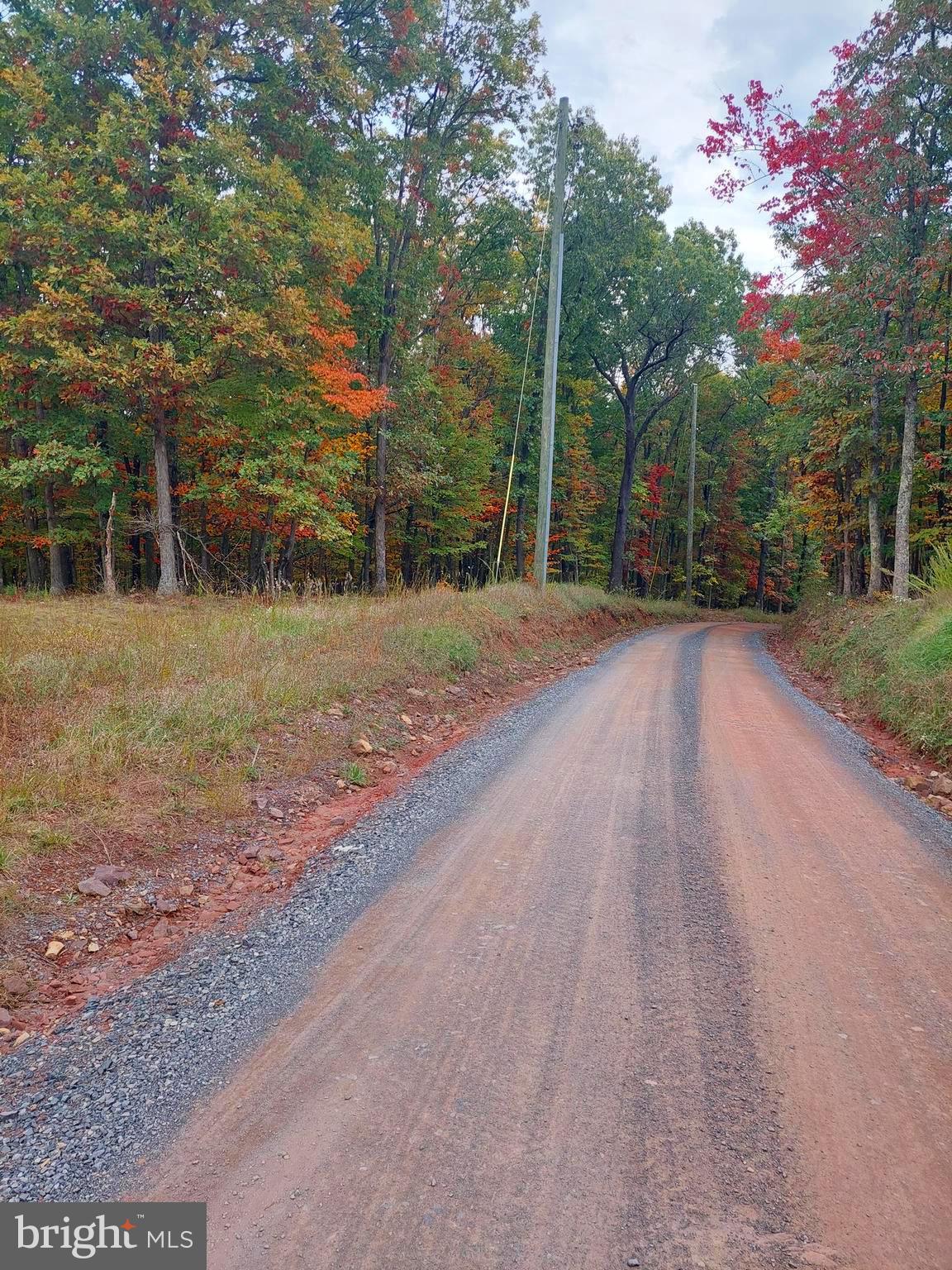 SPRING GAP MOUNTAIN - Land