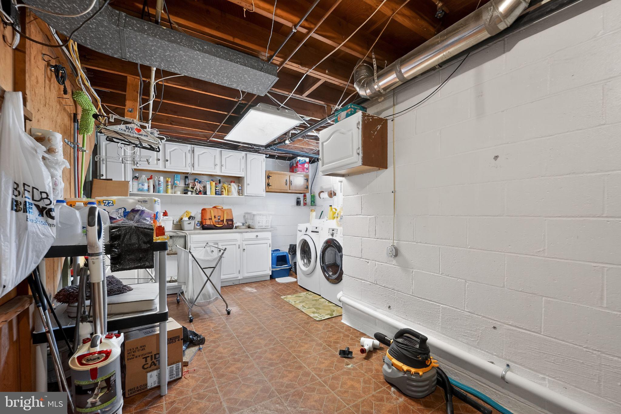 PINE GROVE HOMES - Residential