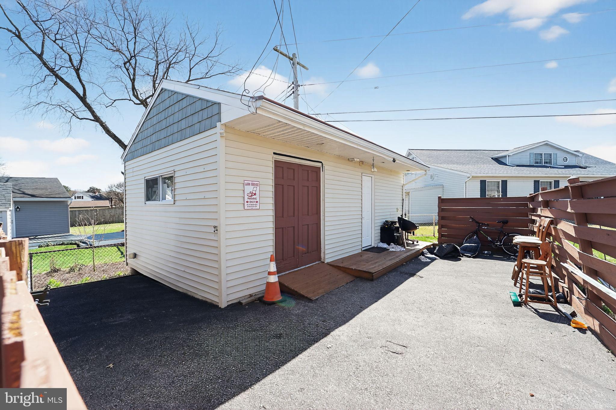 PINE GROVE HOMES - Residential