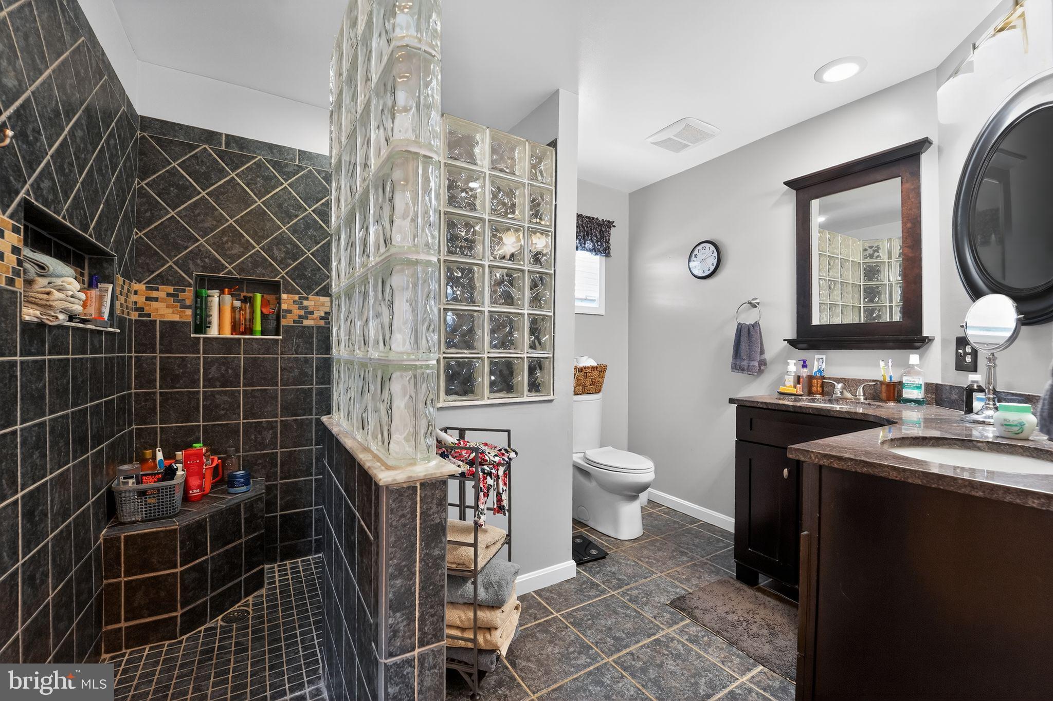 PINE GROVE HOMES - Residential