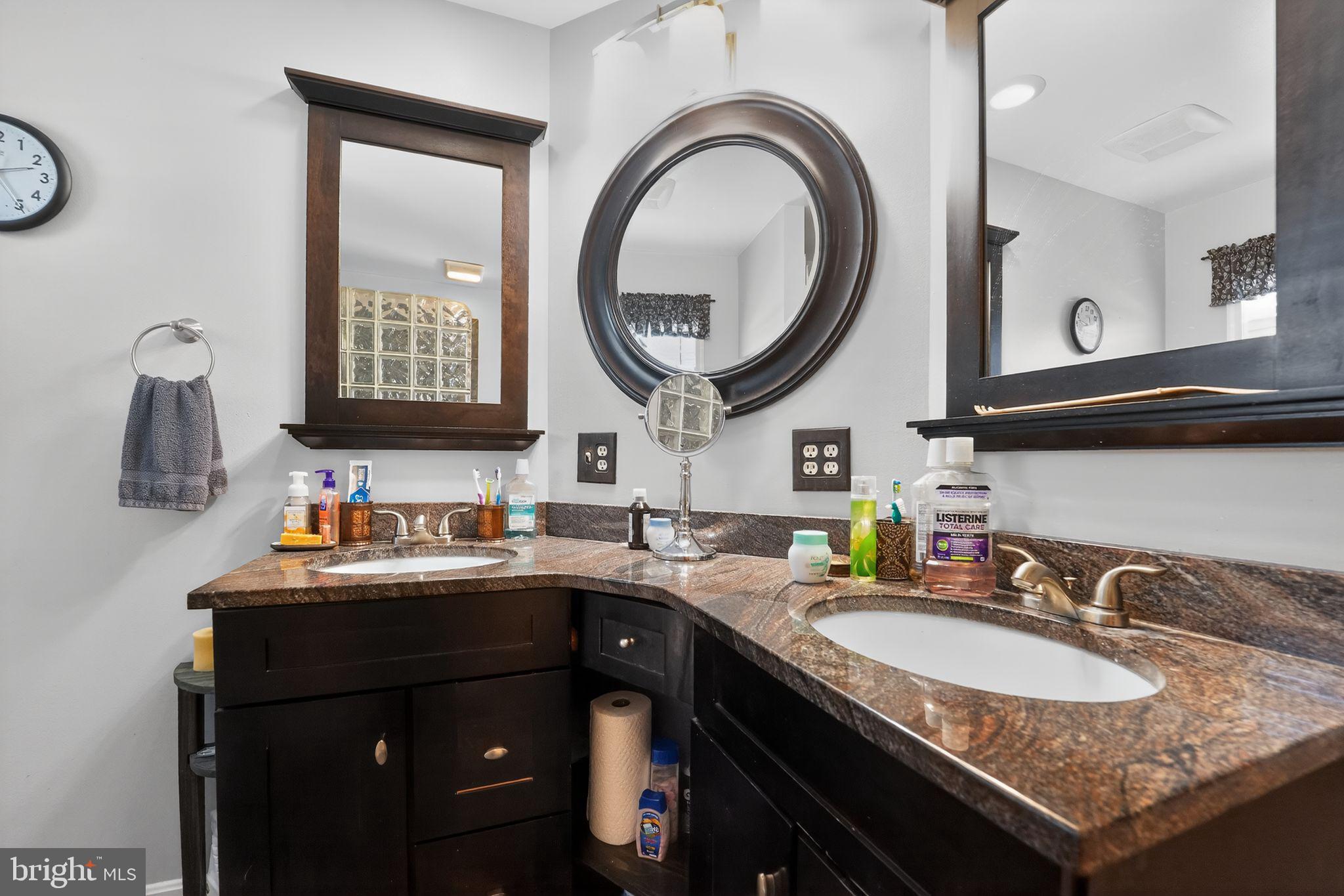 PINE GROVE HOMES - Residential