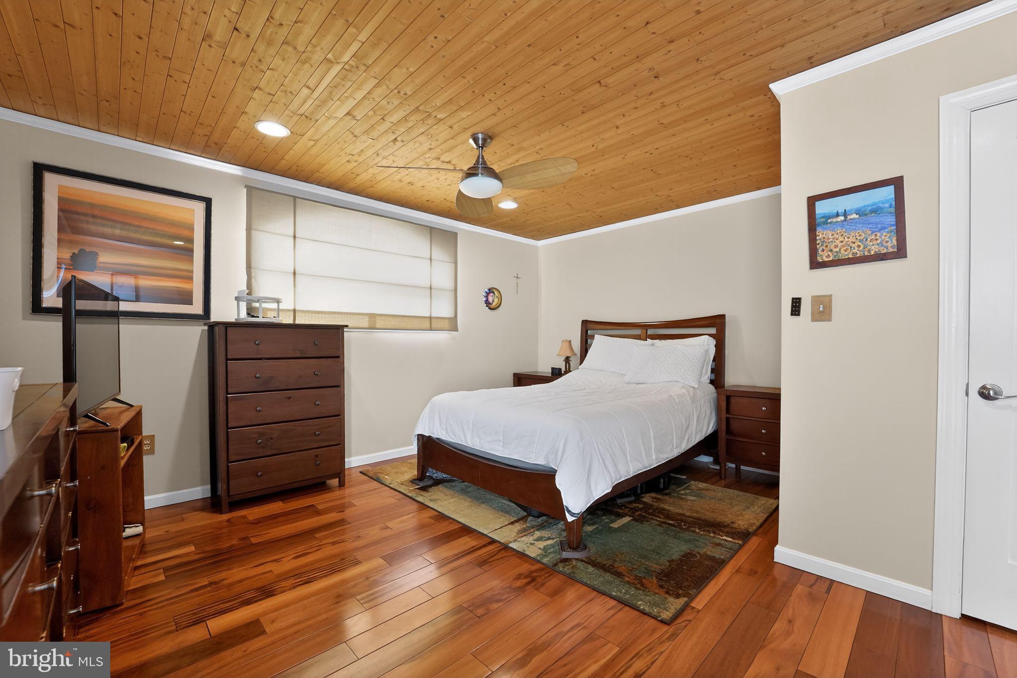 PINE GROVE HOMES - Residential