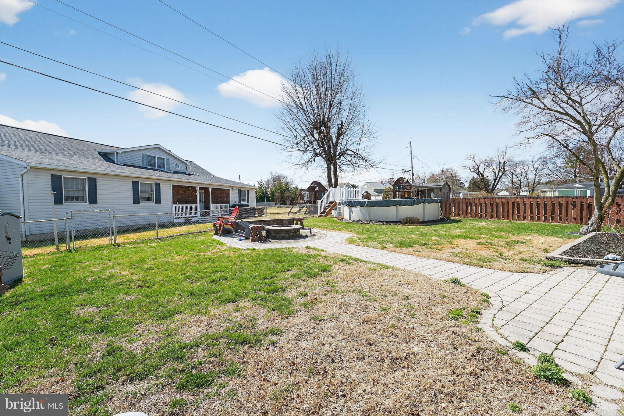 PINE GROVE HOMES - Residential