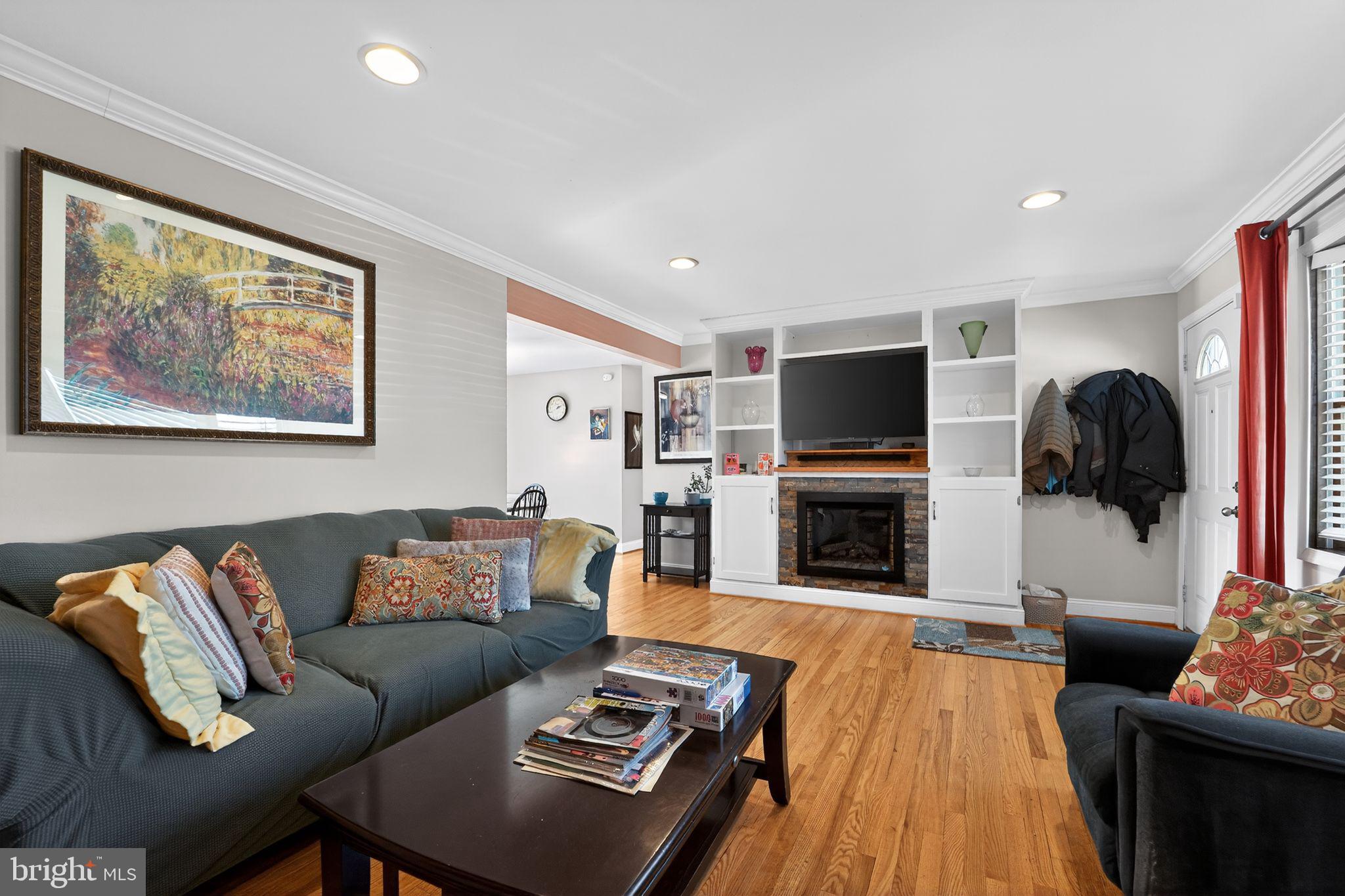 PINE GROVE HOMES - Residential