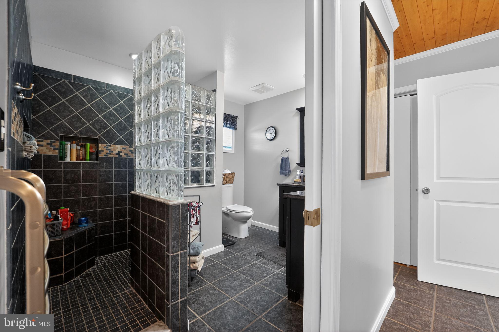 PINE GROVE HOMES - Residential