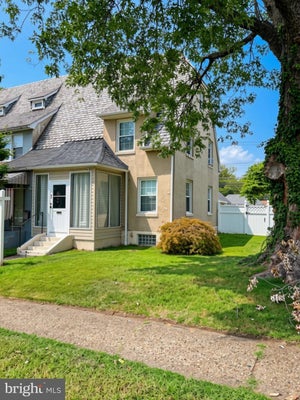 82 SHIPWAY, DUNDALK, MD 21222 - Image 37a63c048c93dd664f72fb2cebbffb6d/3624008699