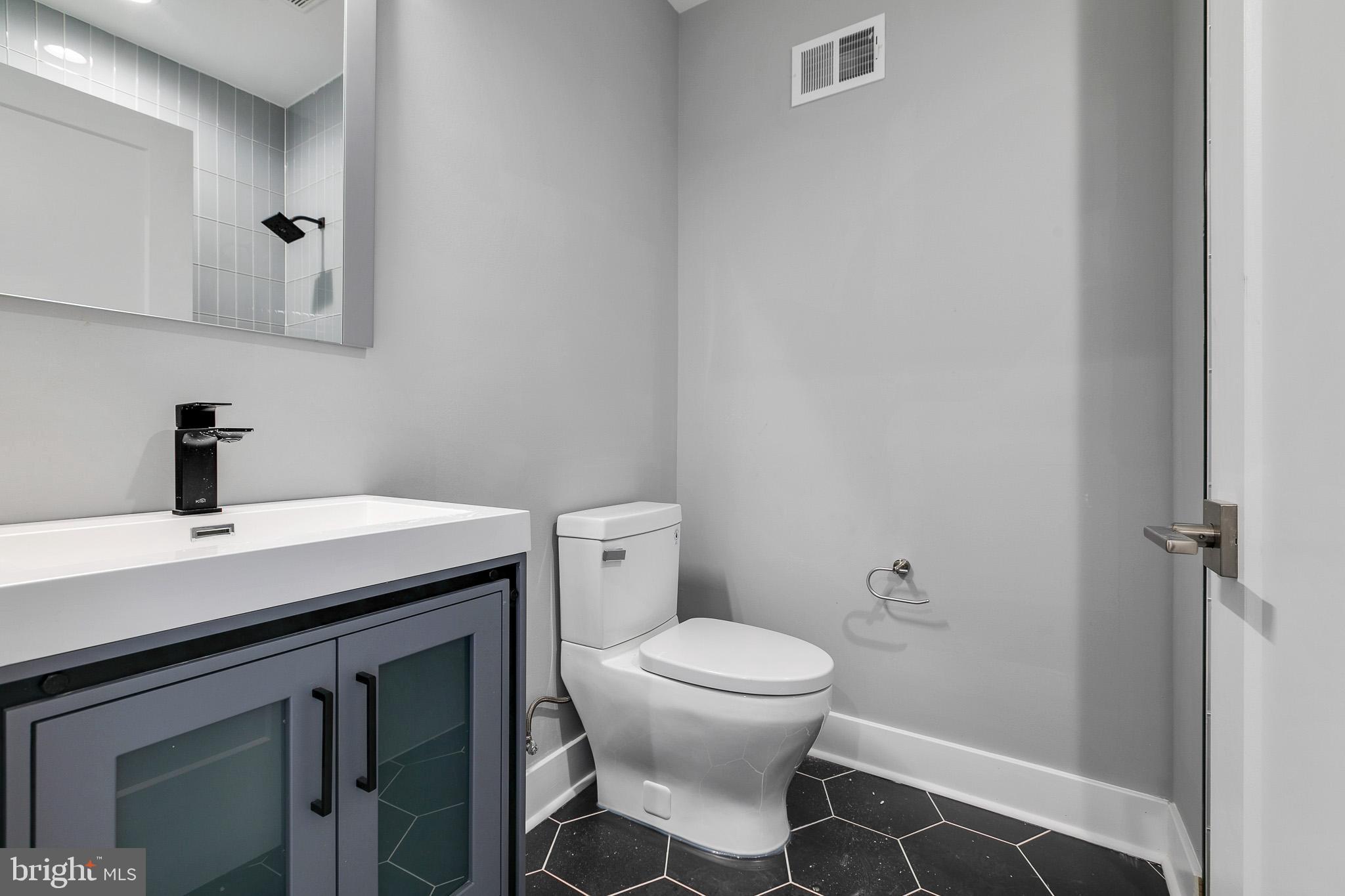 WEST KENSINGTON - Residential Lease