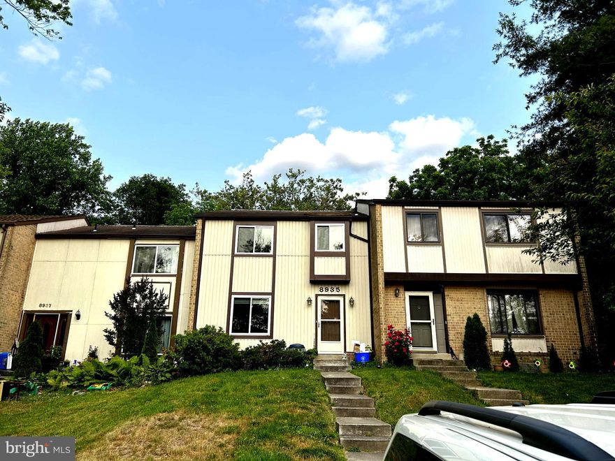 Introducing a charming home with 3 bedrooms, 2 full baths, and 2 half baths. This cozy yet spacious residence is perfect for those seeking a comfortable and well-appointed living space. As you step inside, you'll be welcomed by a warm and inviting atmosphere. The living room offers a cozy space to relax and unwind, while the adjacent dining area provides a great setting for meals with family or friends.
The kitchen is fully equipped with modern stainless steel appliances, ample cabinet space, and quartz countertops, making meal preparation a breeze. A convenient half bath is also located on the main level for added convenience.
Upstairs, you'll find the well-appointed bedrooms and bathrooms. The master bedroom is a tranquil retreat, featuring a comfortable layout and an en-suite full bath. The remaining two bedrooms are spacious and share a second full bath. Additionally, there are two half baths in the home, located on the main level and the lower level.
This home offers additional flexibility and space on the lower level, which can be utilized as a recreation room, a home office, or a guest suite.
Located in a desirable neighborhood, this property provides easy access to shopping, dining, and entertainment options. Commuting is convenient with major highways and public transportation within reach. Don't miss out on the opportunity to make this wonderful home your own.